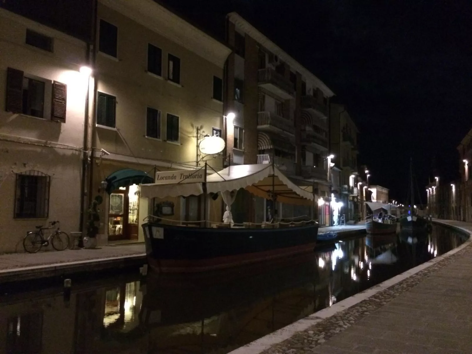 Gewächshaus im Erdgeschoss, 2 Gärten - Draußen