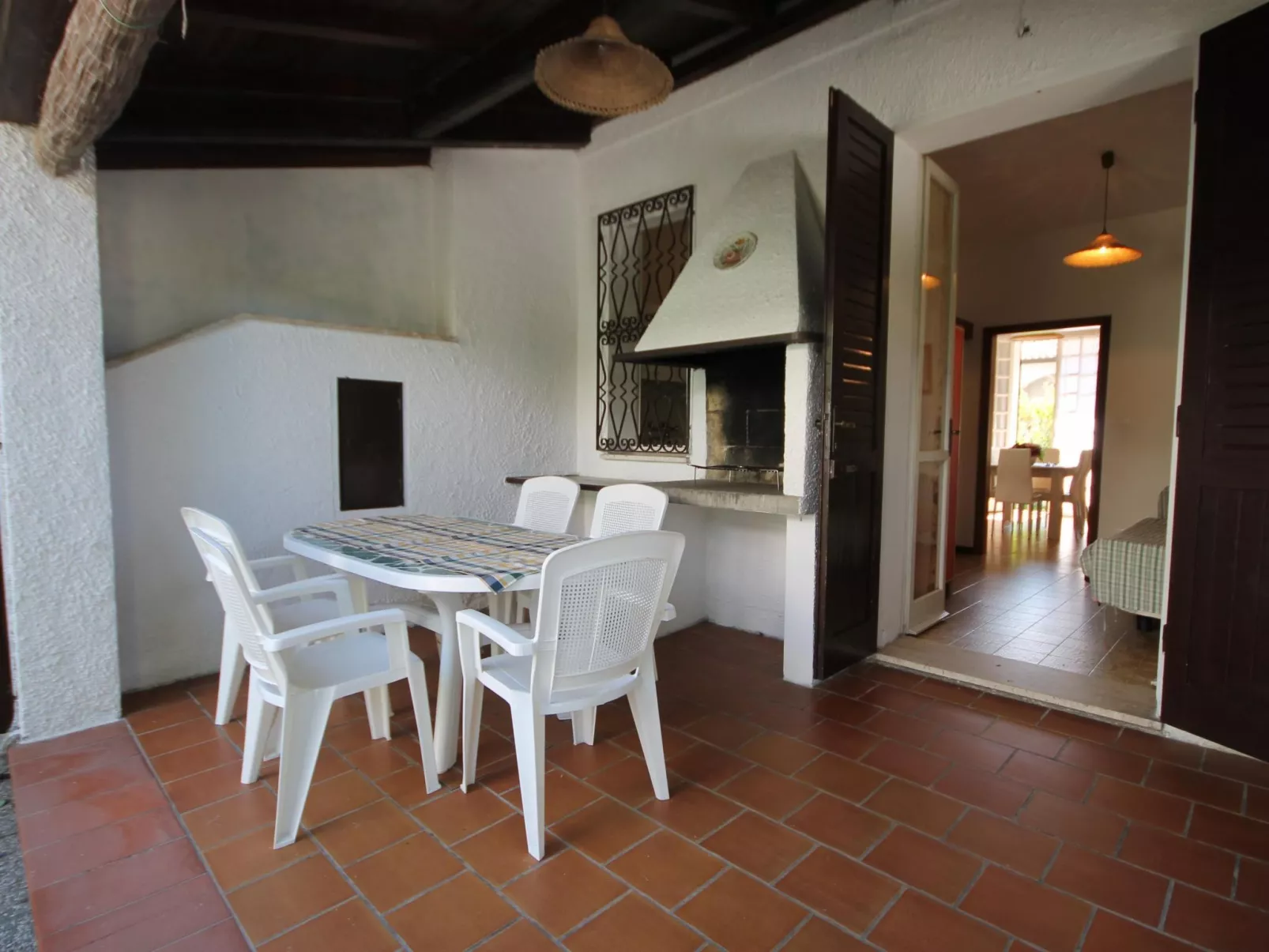 Cottage mit großem Garten, Klima, 6 Gäste - Dehors