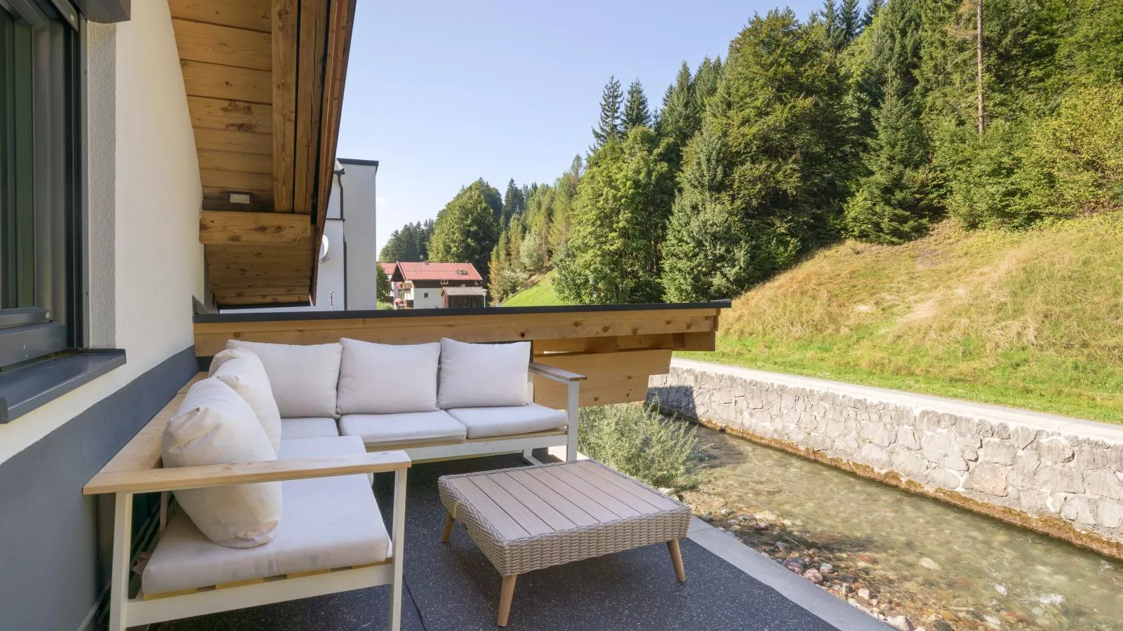 Chalet Hornblick-Terrace balcony