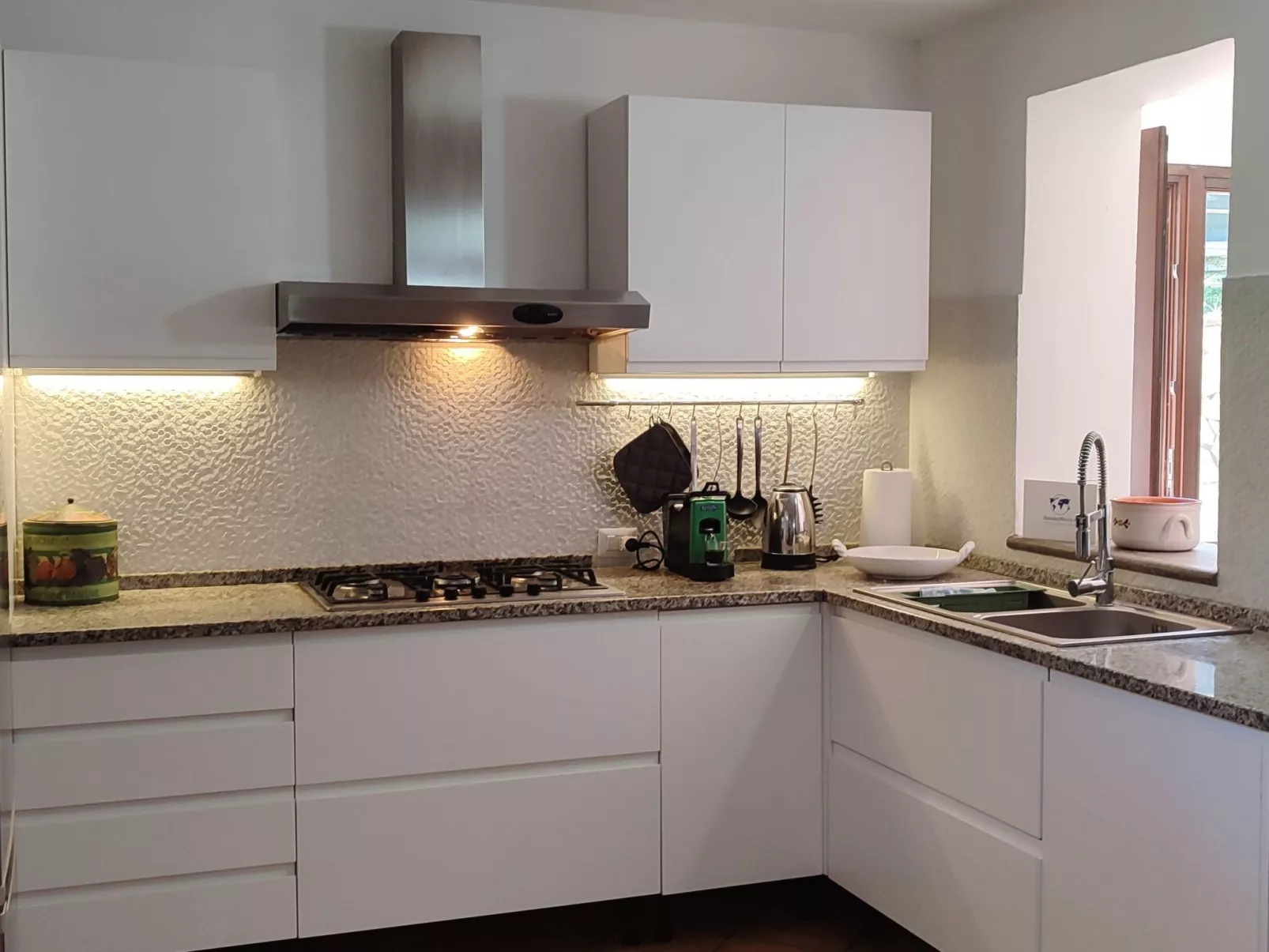 Holiday House Stella by Holiday World - Inside