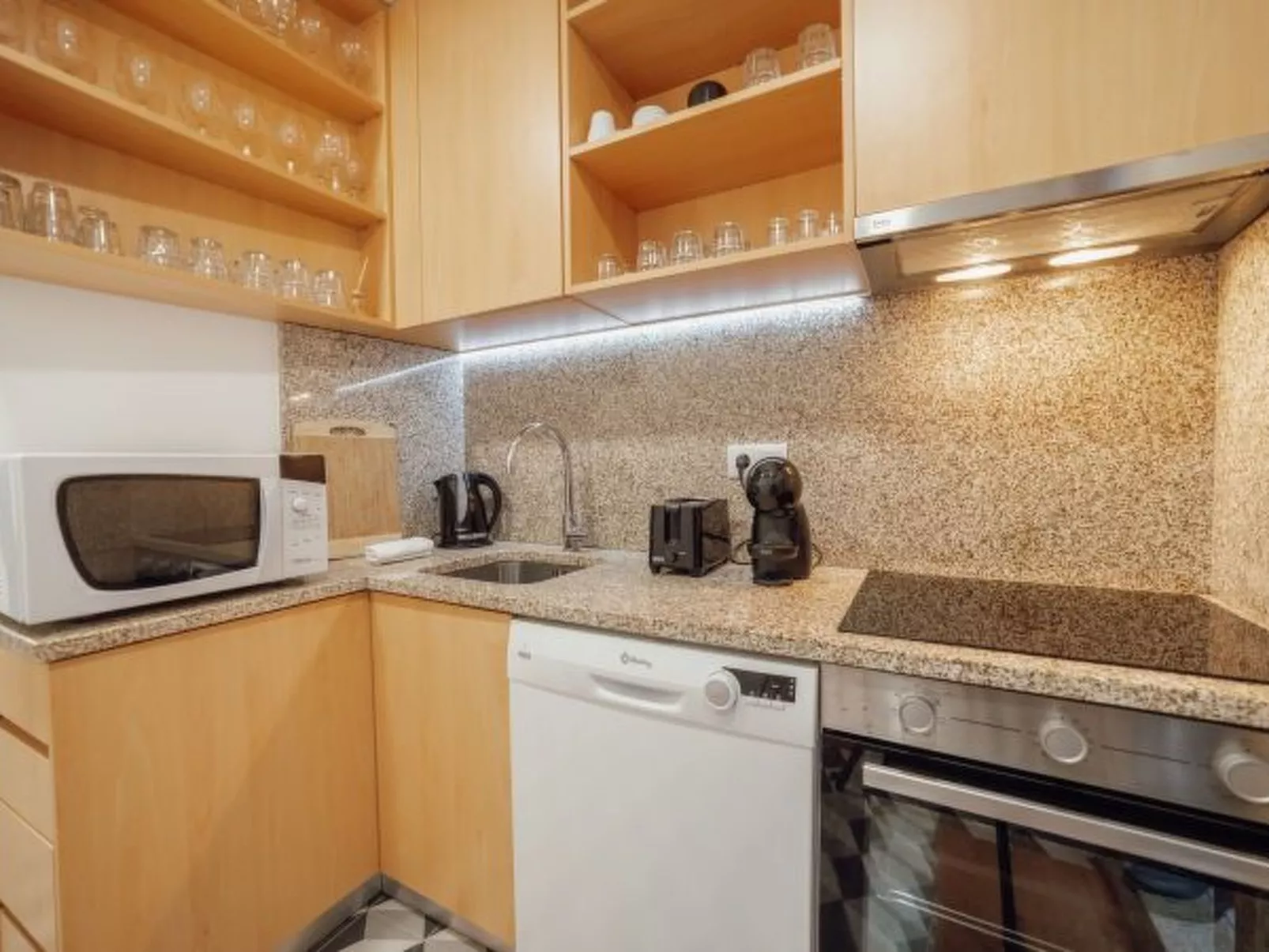 CHILLOUT TRINDADE HOME by VACATIONY - Inside