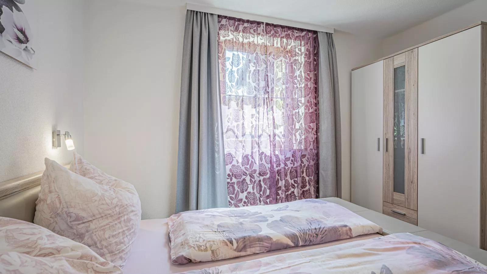 Kapeller-Bedroom