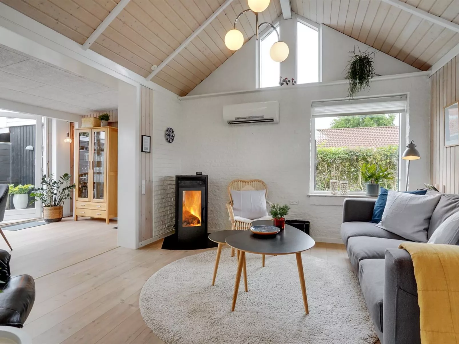 "Kei" - 75m from the sea - Drinnen