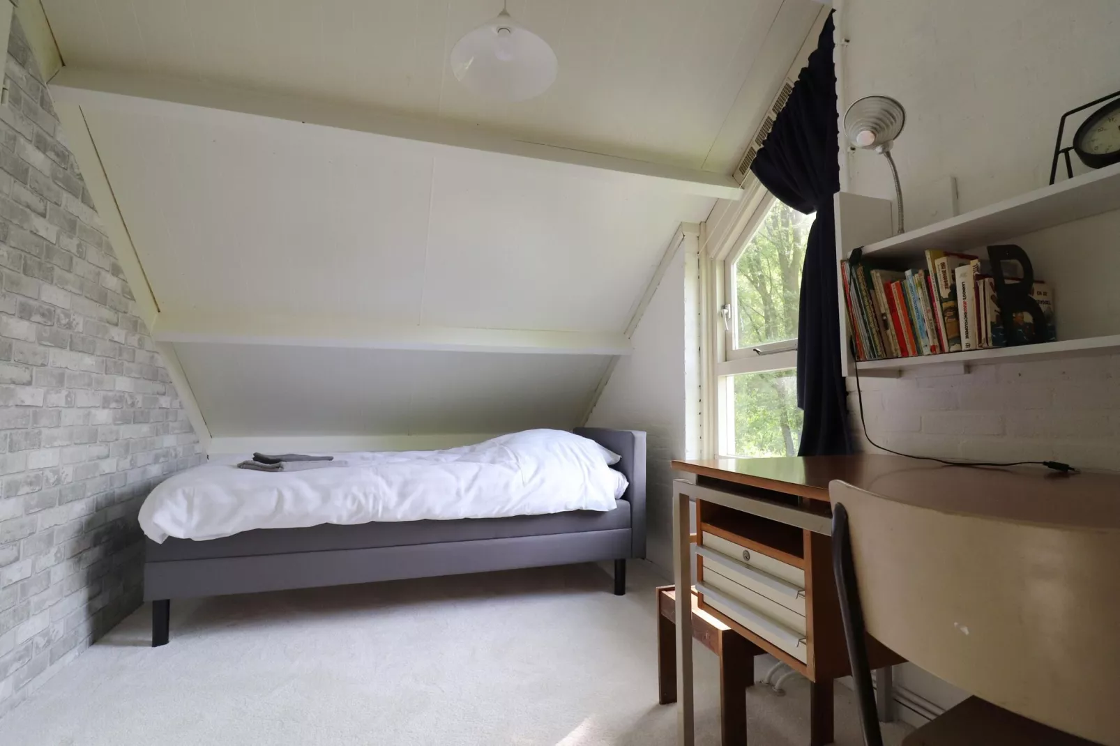 Boshuisje De Koolmees-Bedroom