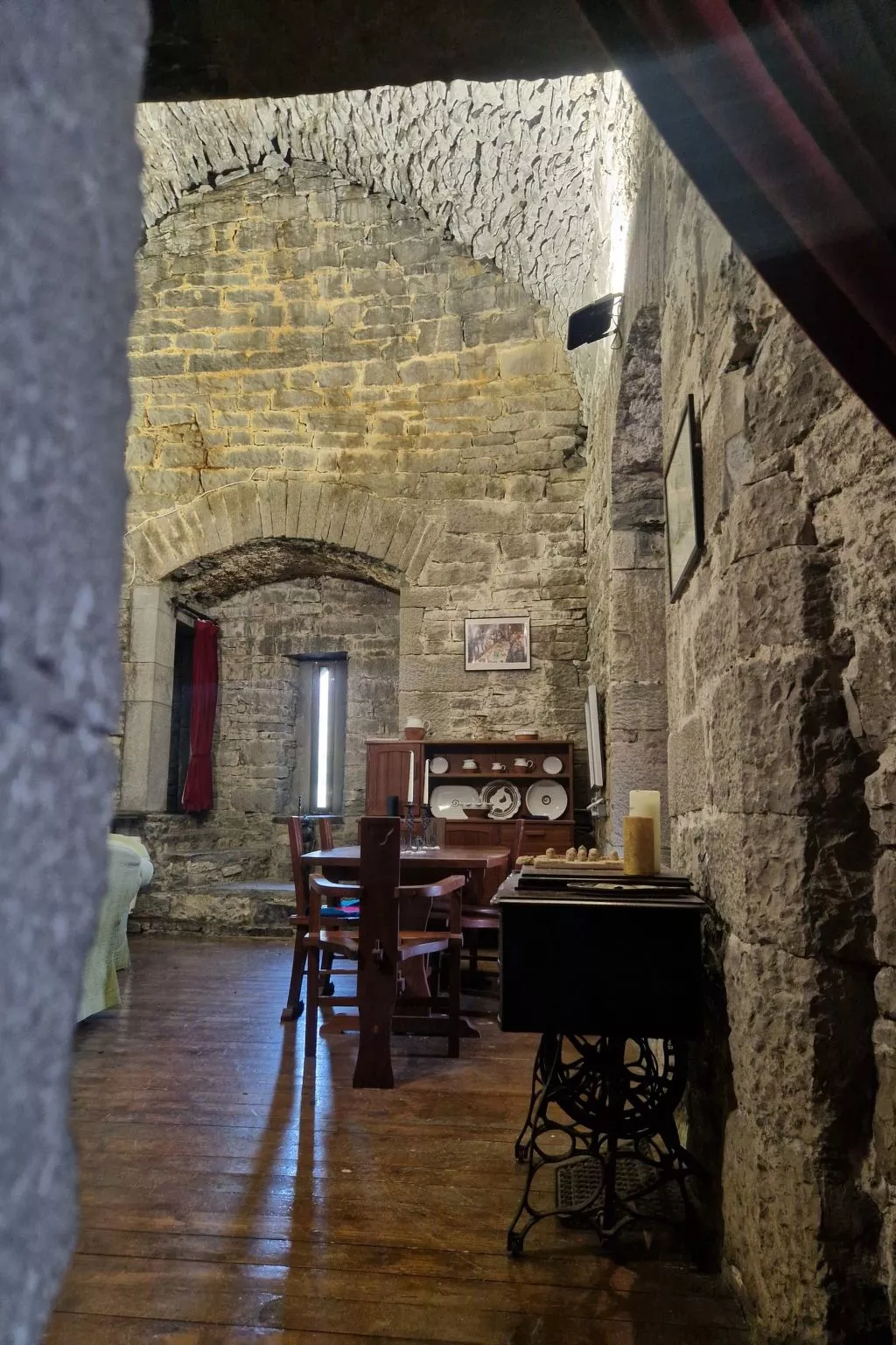 Schloss Ballindooley - Inside