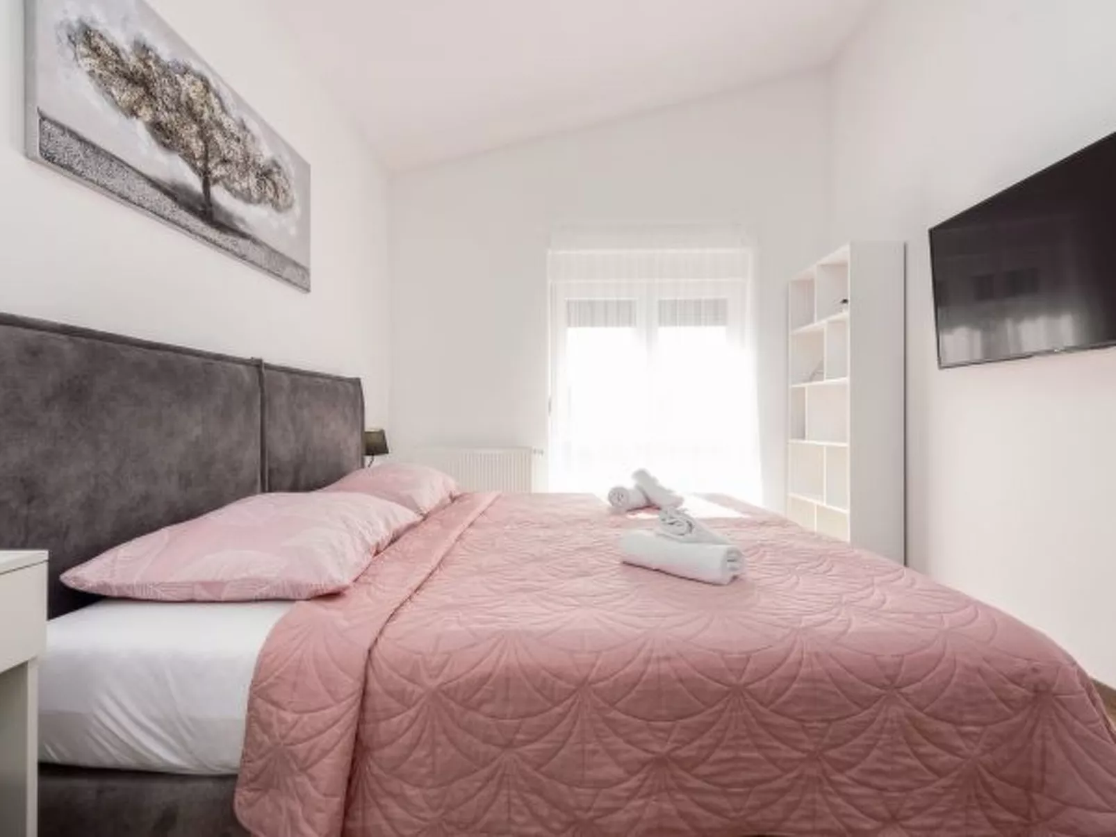 Villa Miranda with pool - Image-tags.info