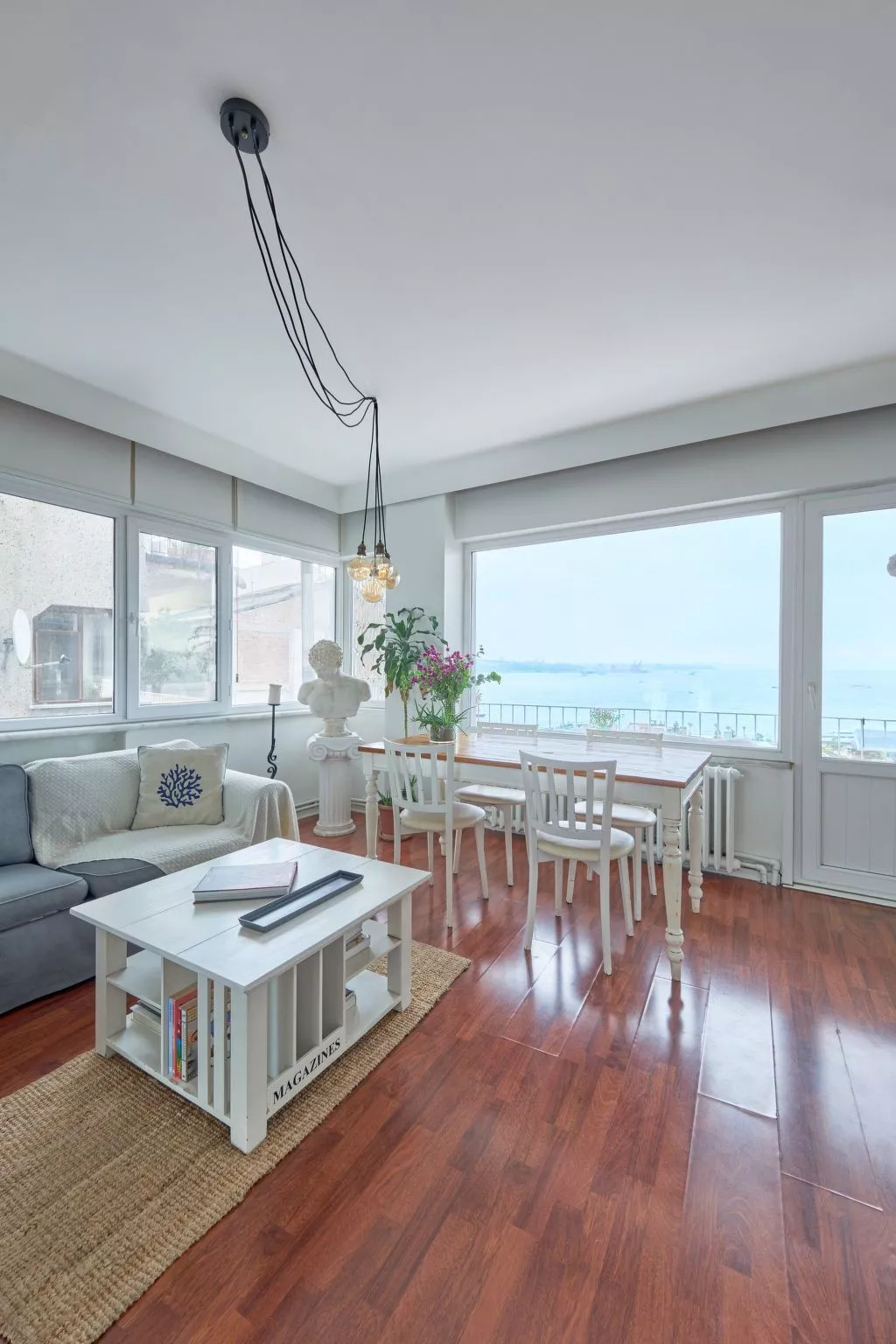 Wohnung mit Blick auf die Halbinsel von Istanbul - Drinnen