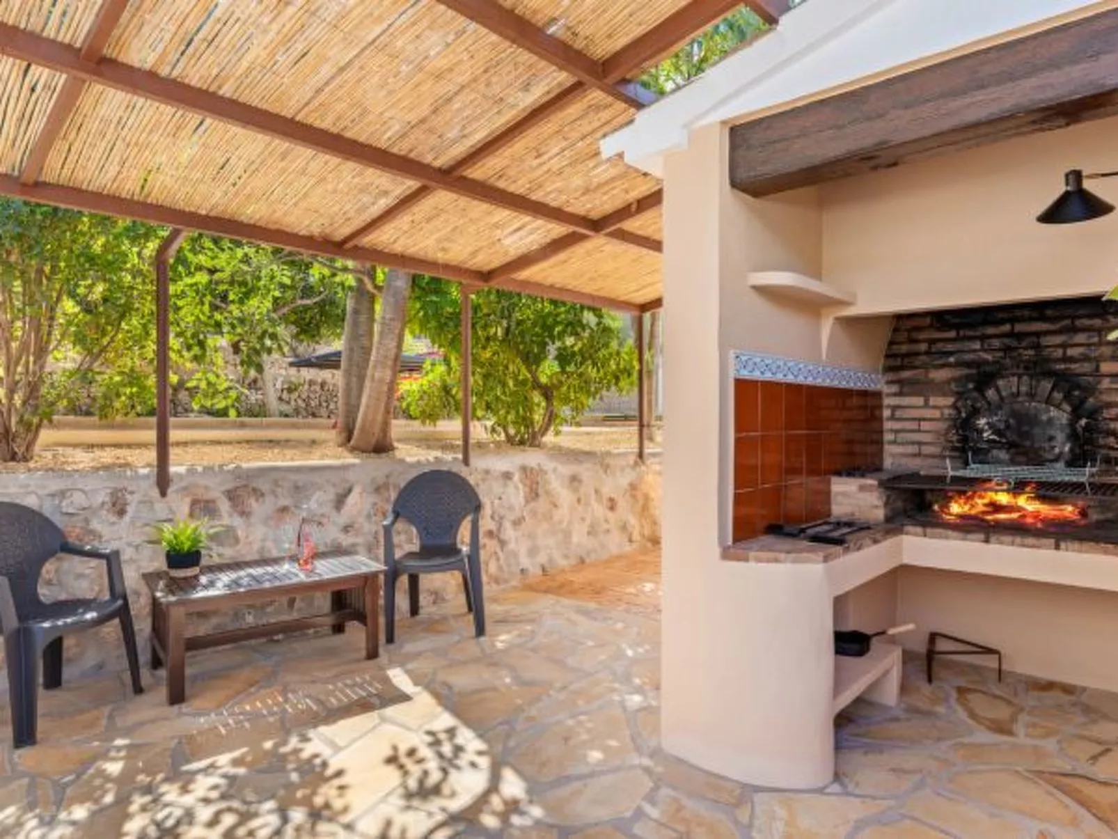 Villa Joan - PlusHolidays - Image-tags.info