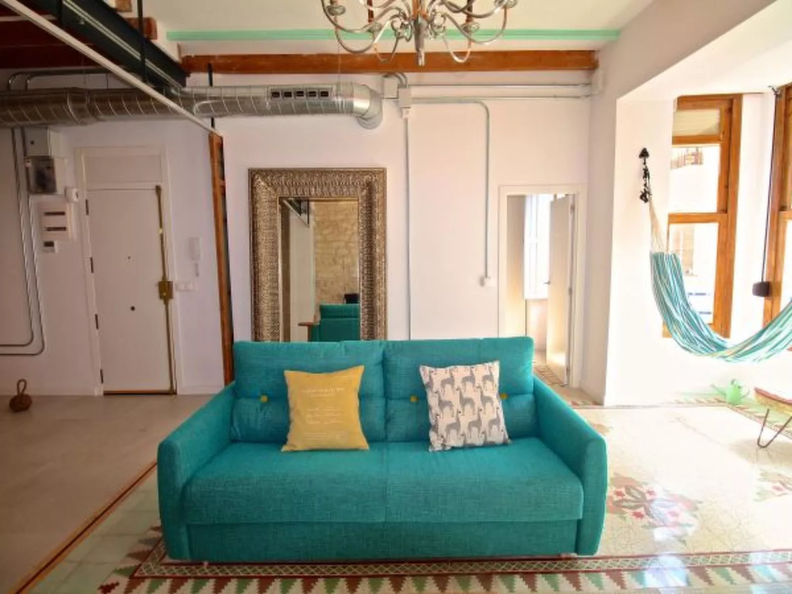 APART. GRANDE Y LUMINOSO EN EL CENTRO DE ALICANTE - Dedans