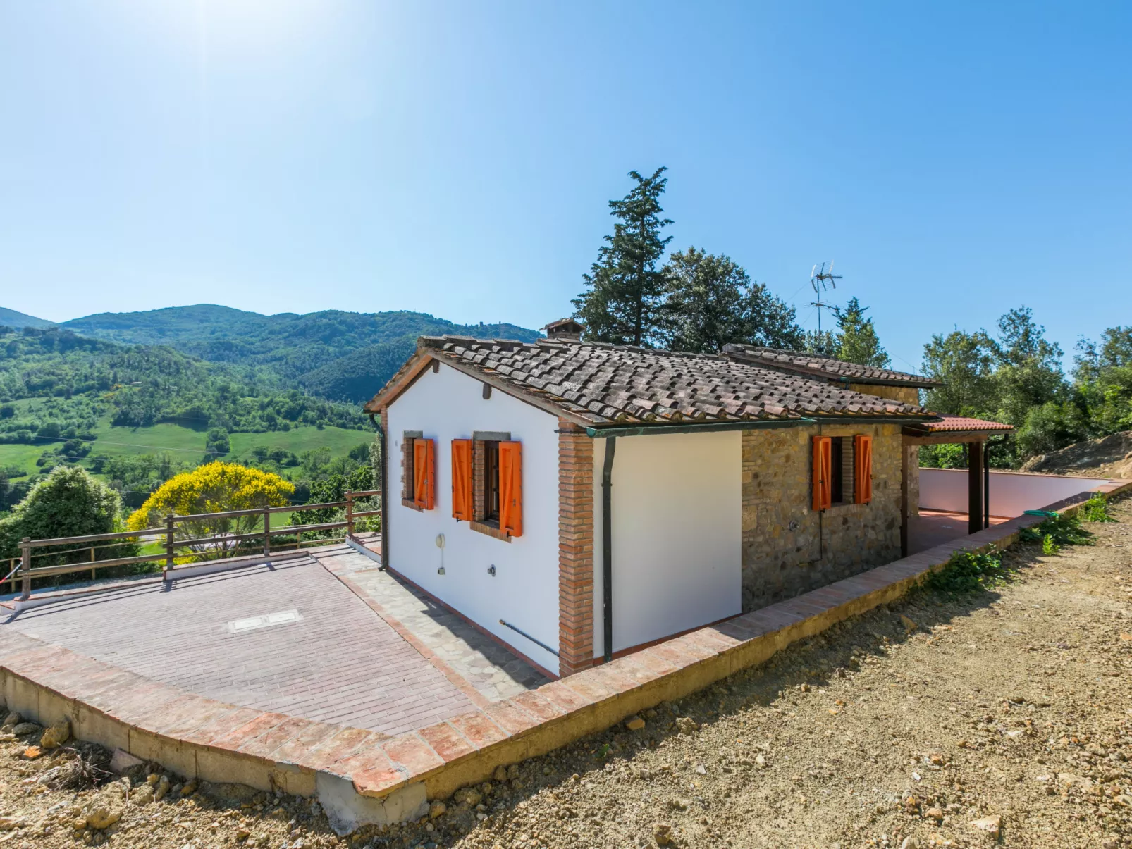 Nido di Falco - Draußen