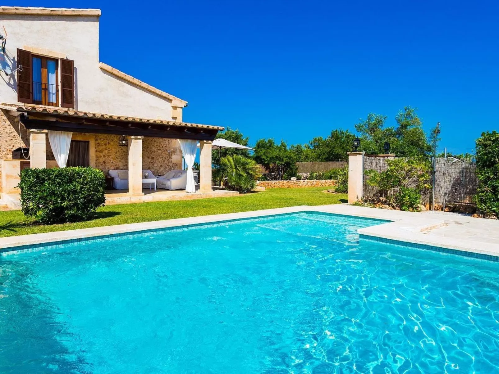 Finca 'Villa Carritx - Inside