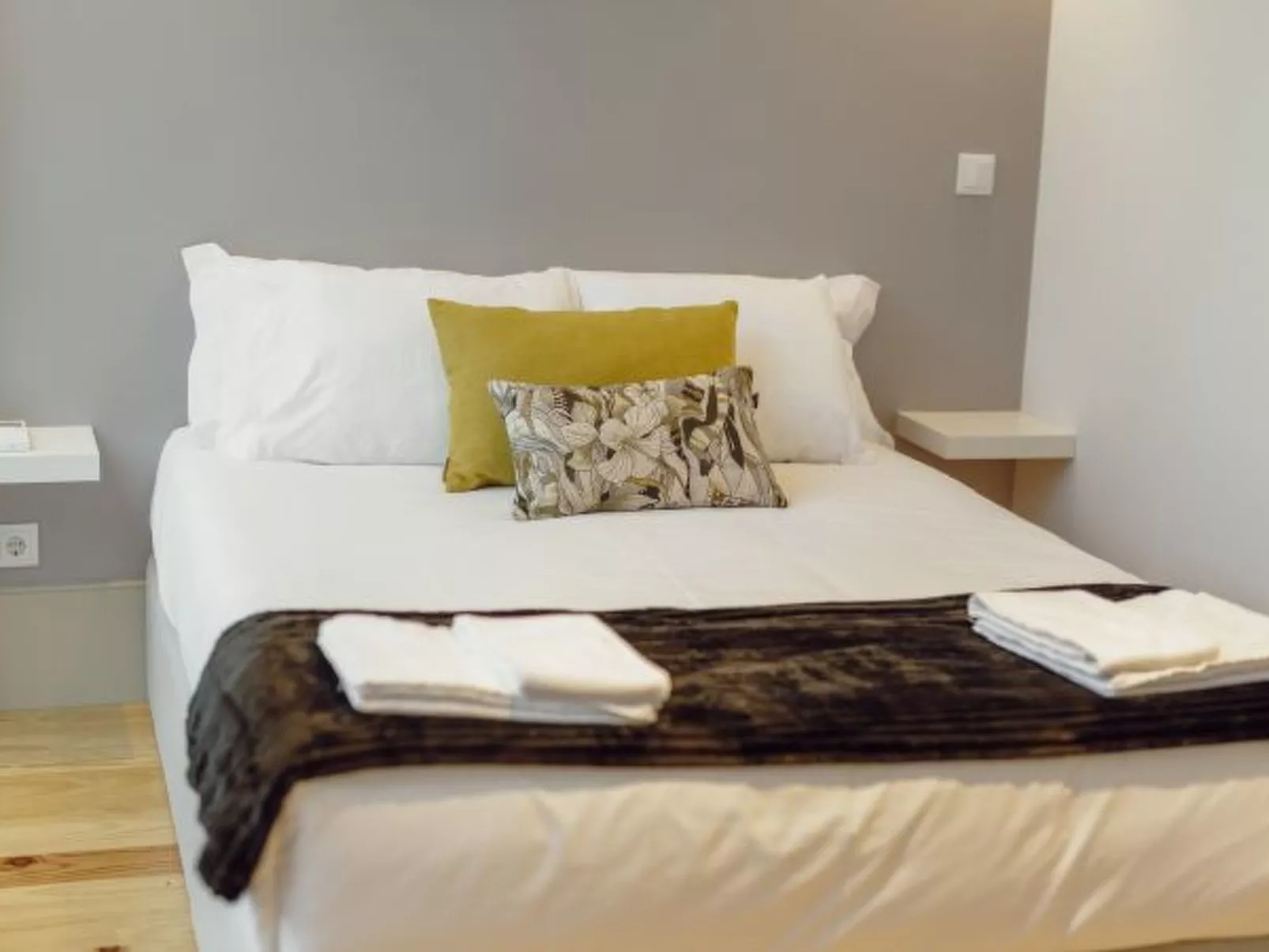 LEGACY OPORTO PREMIUM APARTMENT B by VACATIONY - Inside