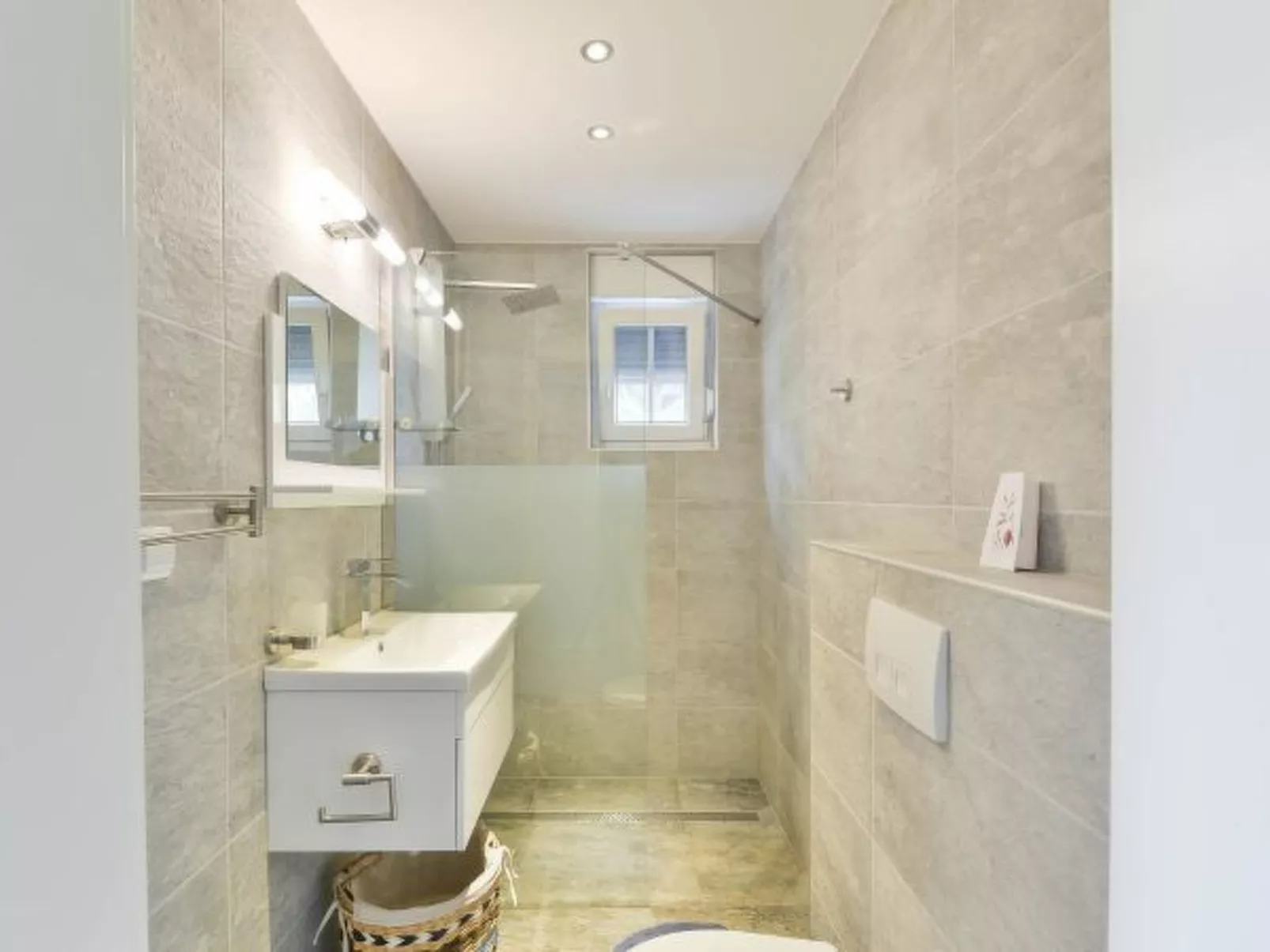 Holiday home Viktoria with pool - Image-tags.info