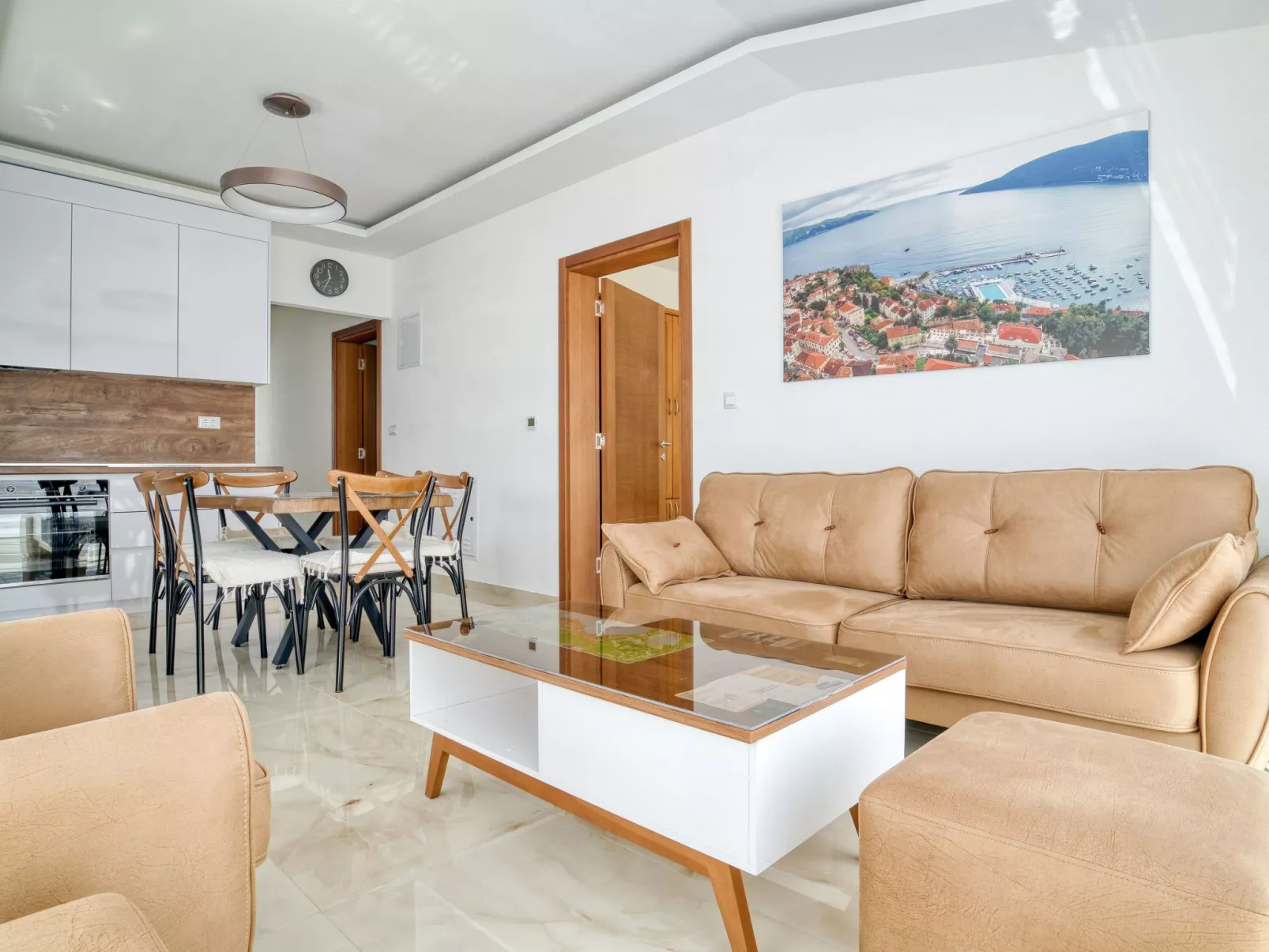 Ljubica Superior 3-Zimmer-Apartment mit Meerblick - Drinnen