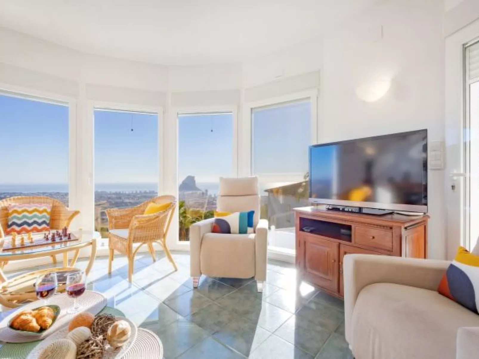 Villa Lehman - PlusHolidays - Image-tags.info