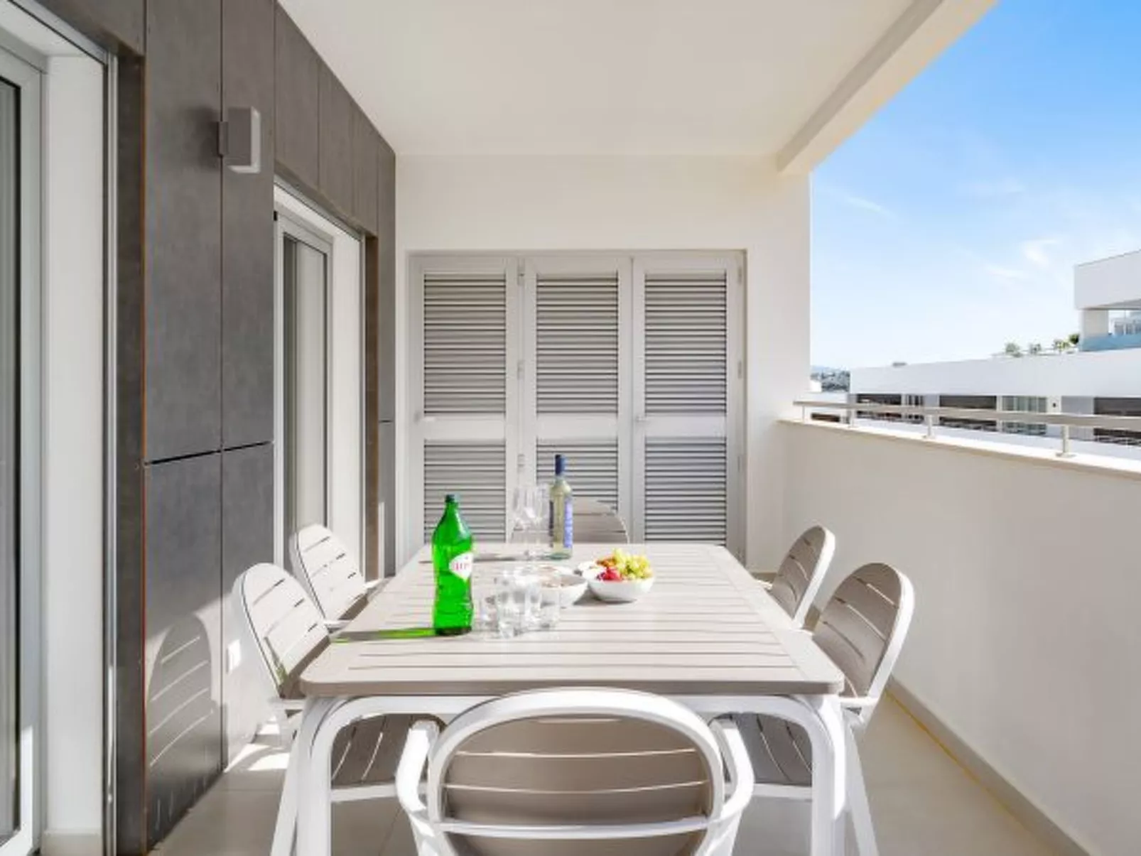 Lagos town centre apartment - Inside