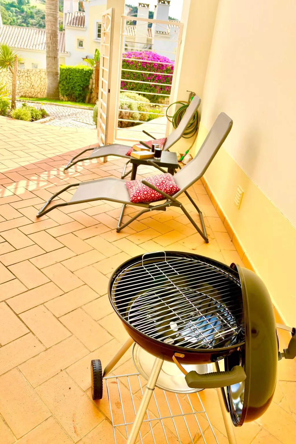 Mit beheiztem Pool - Outside