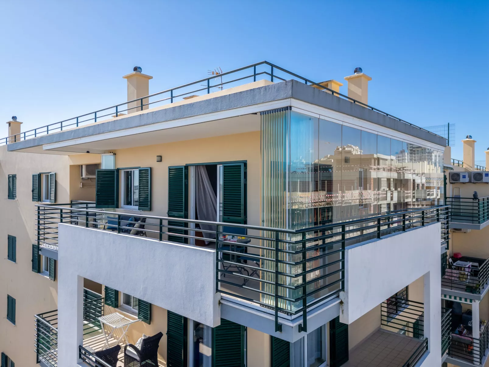 Cristina Inn - Outside