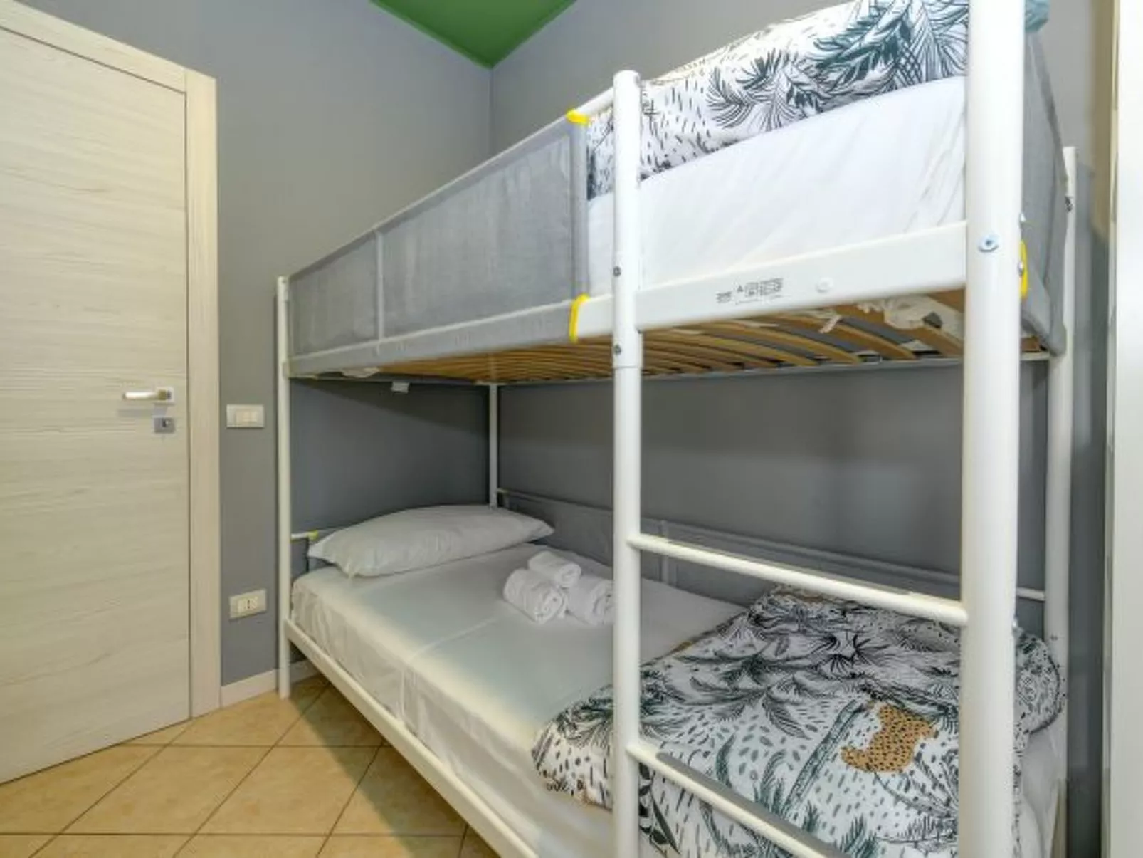 DesenzanoLoft Green Family Apartment - Image-tags.info