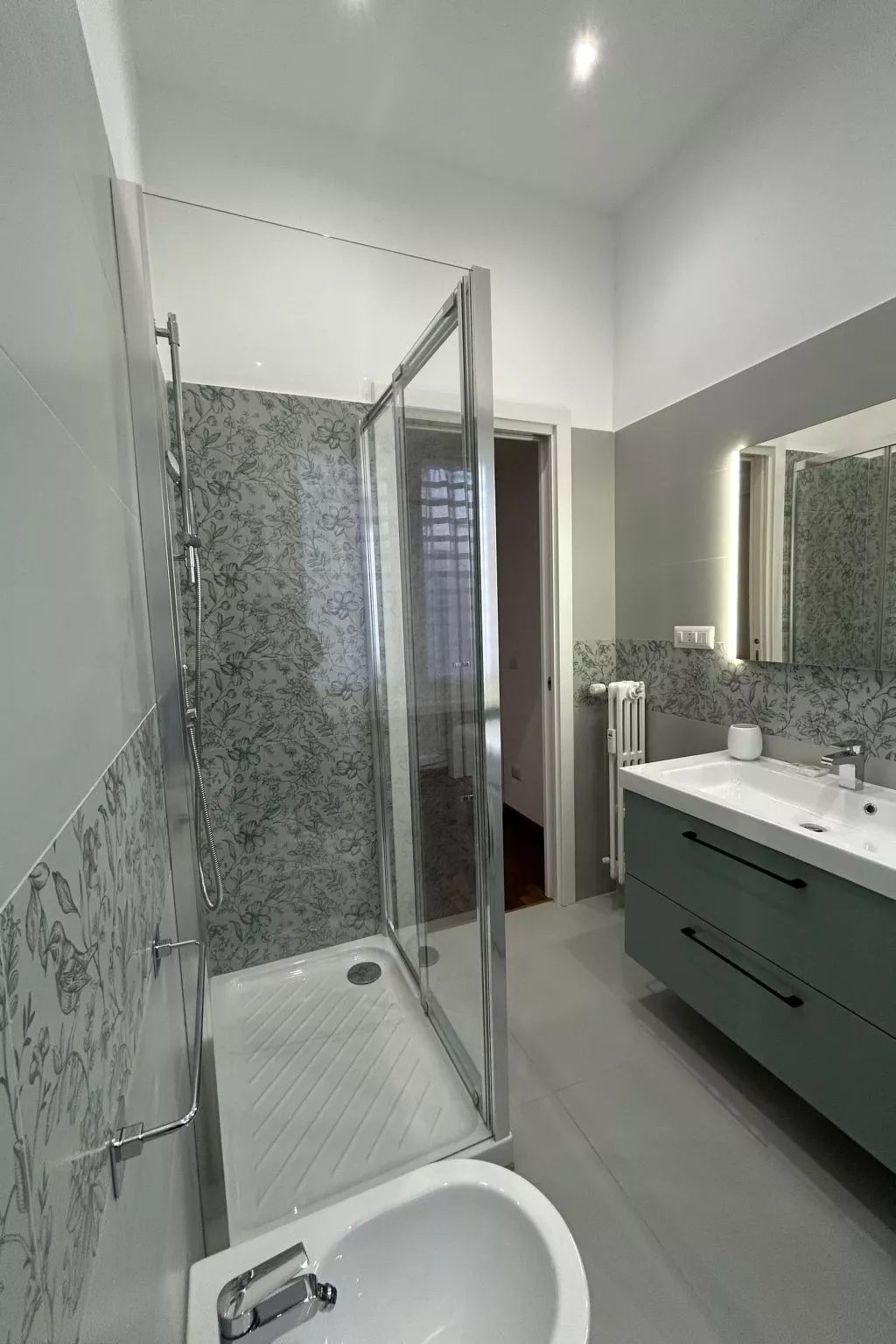 'Vatican Vibes - Inside