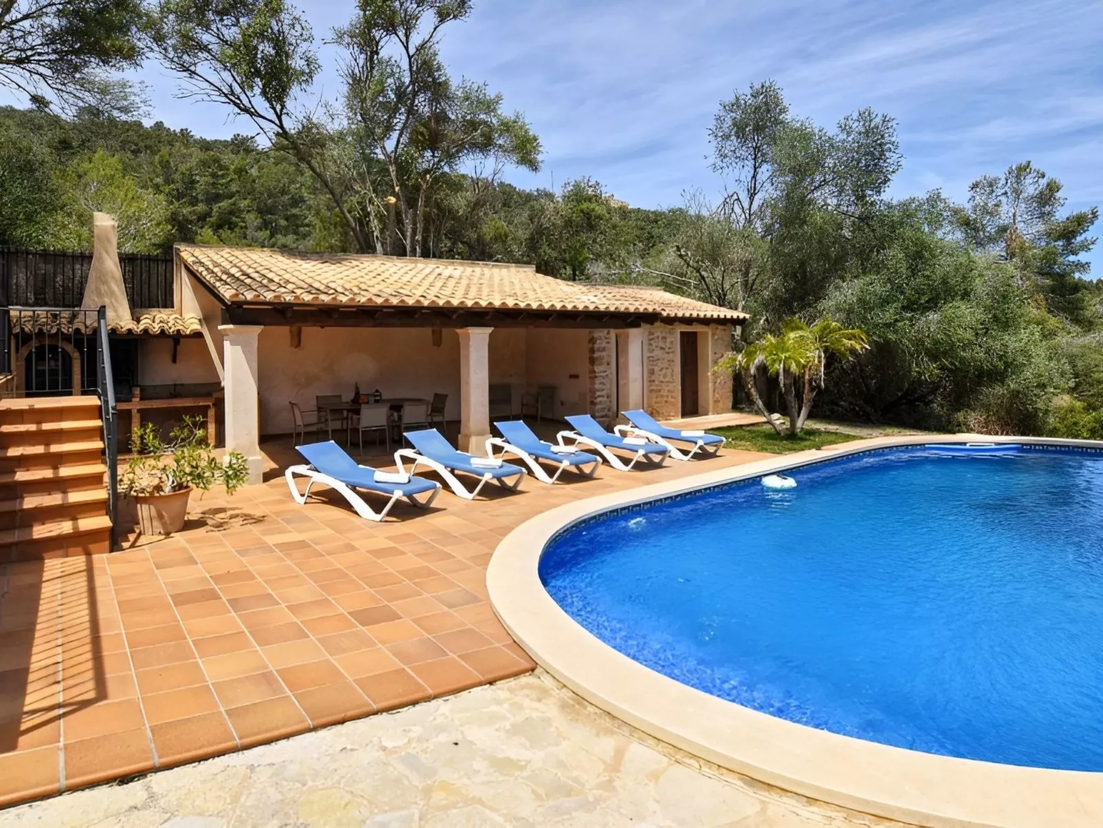 Villa mit eigenem Schwimmbad - Dehors