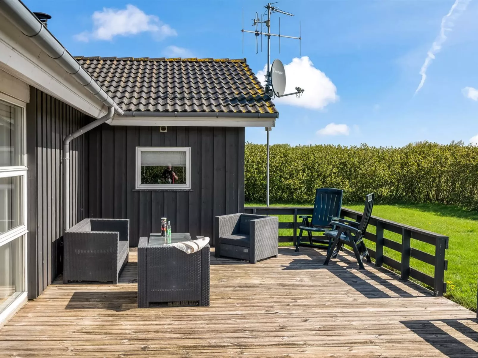 "Asgard" - 800m to the fjord - Outside