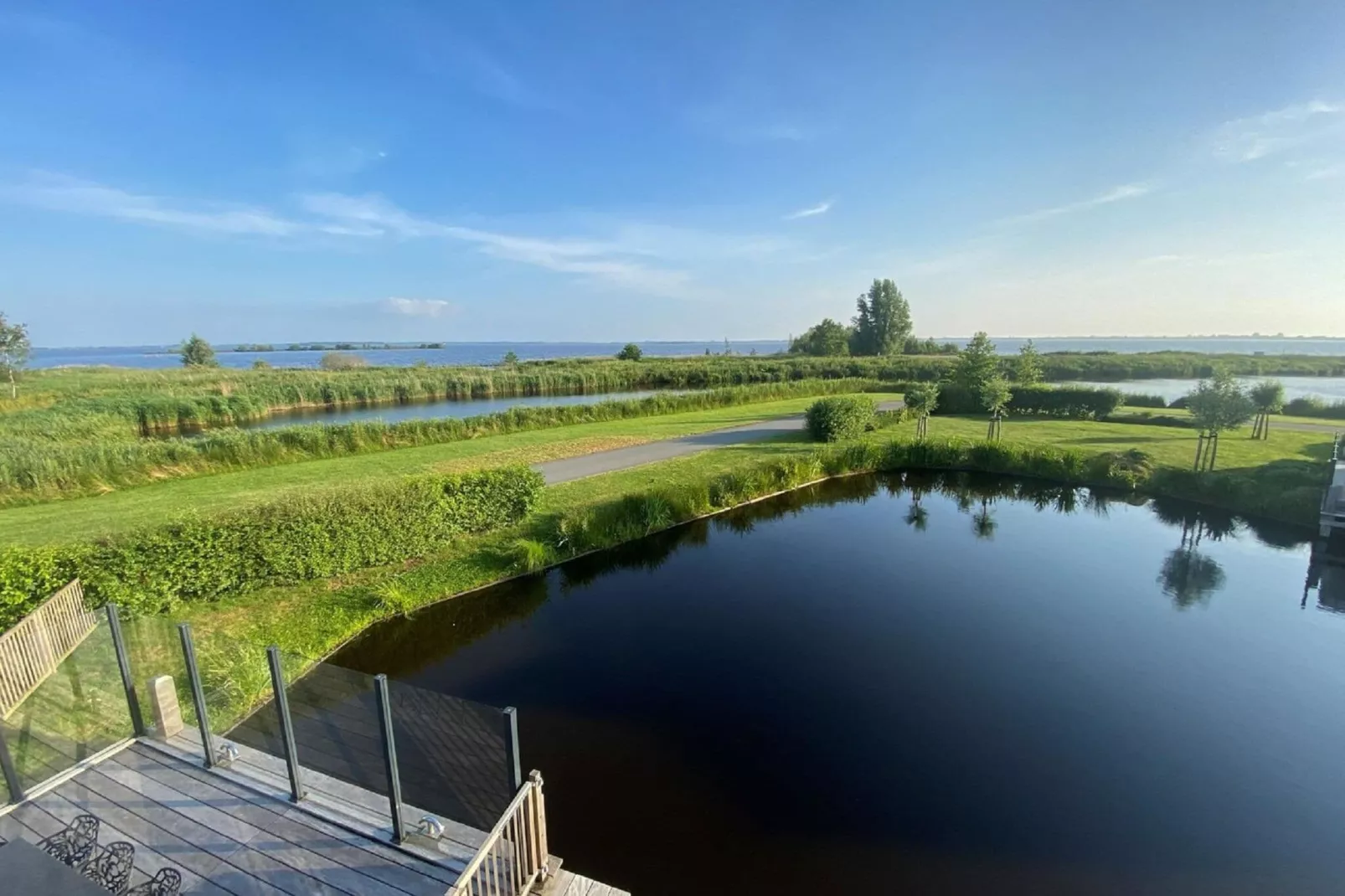 Friese Meren Villa's 21-View summer