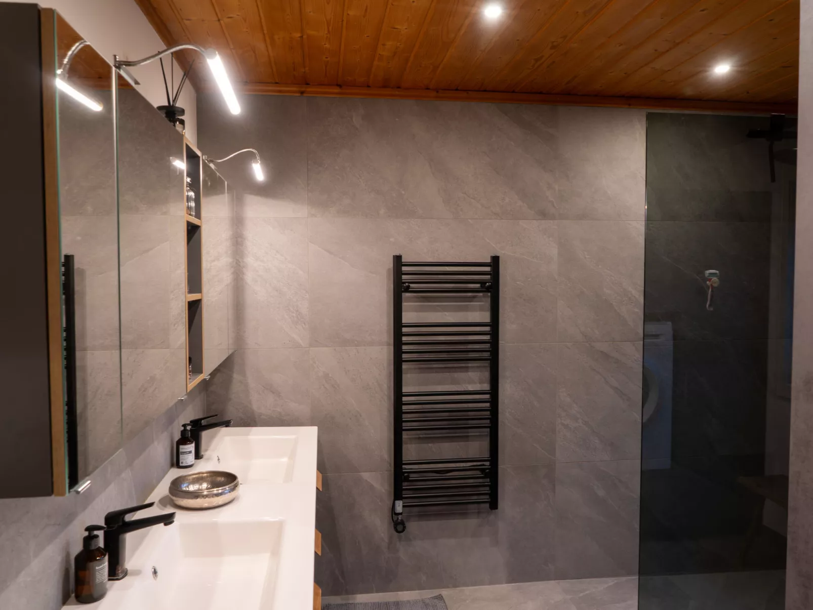 Oase im Grünen - Drinnen