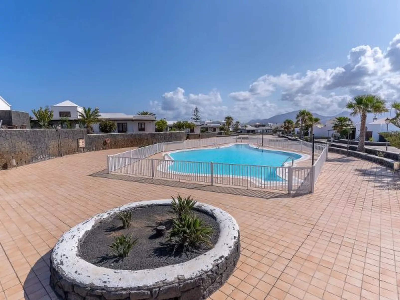 Casa OASIS DEL SOL, prívate villa in Playa Blanca - Image-tags.info