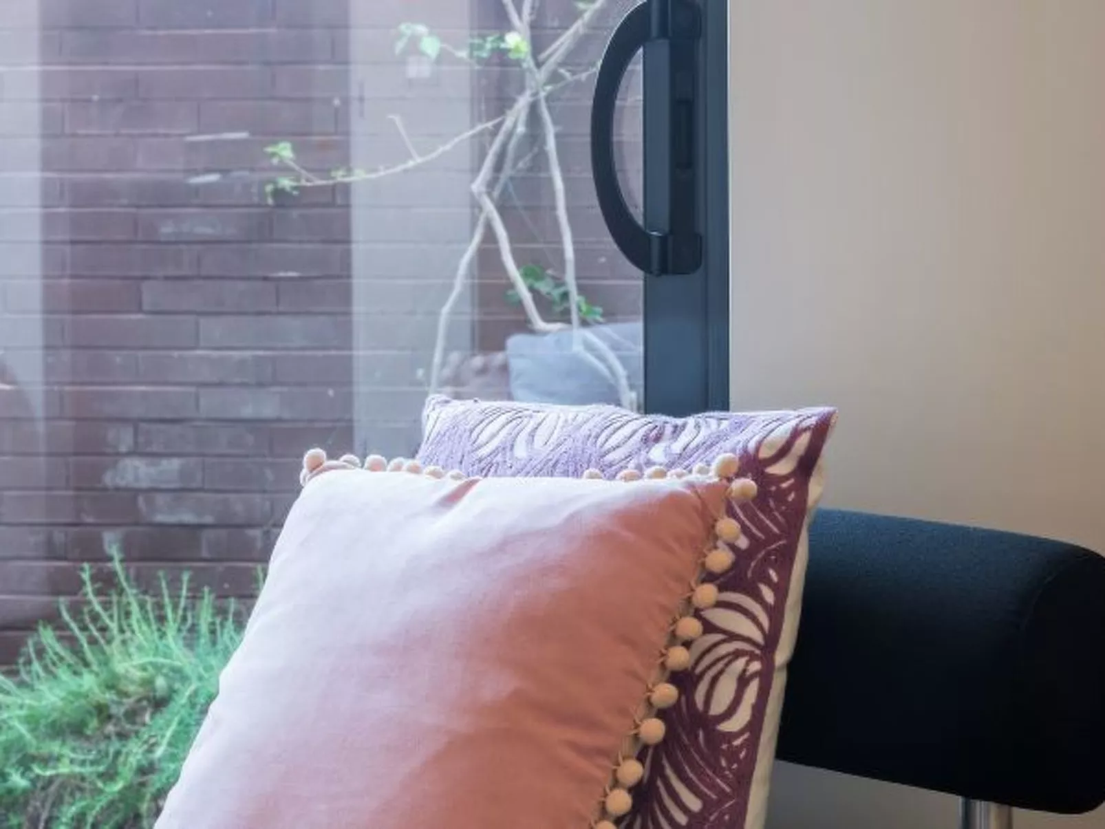 L'Orangerie - Inside