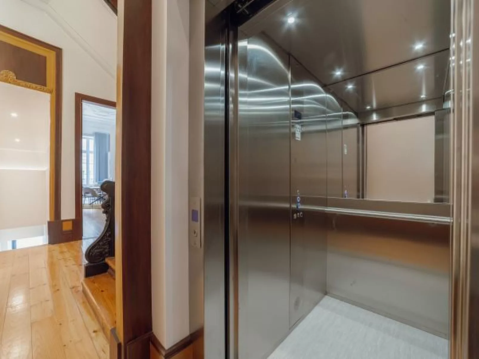 HEART OF PORTO APARTMENT E DUPLEX by VACATIONY - Dedans