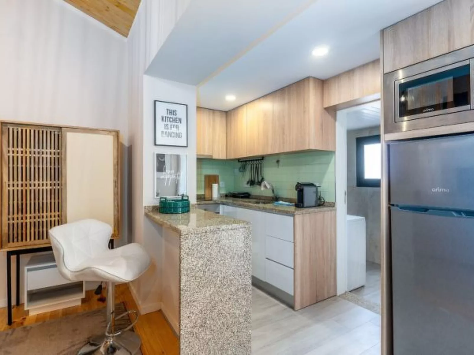 CITY CENTER COMFORT APARTMENT B by VACATIONY - Inside