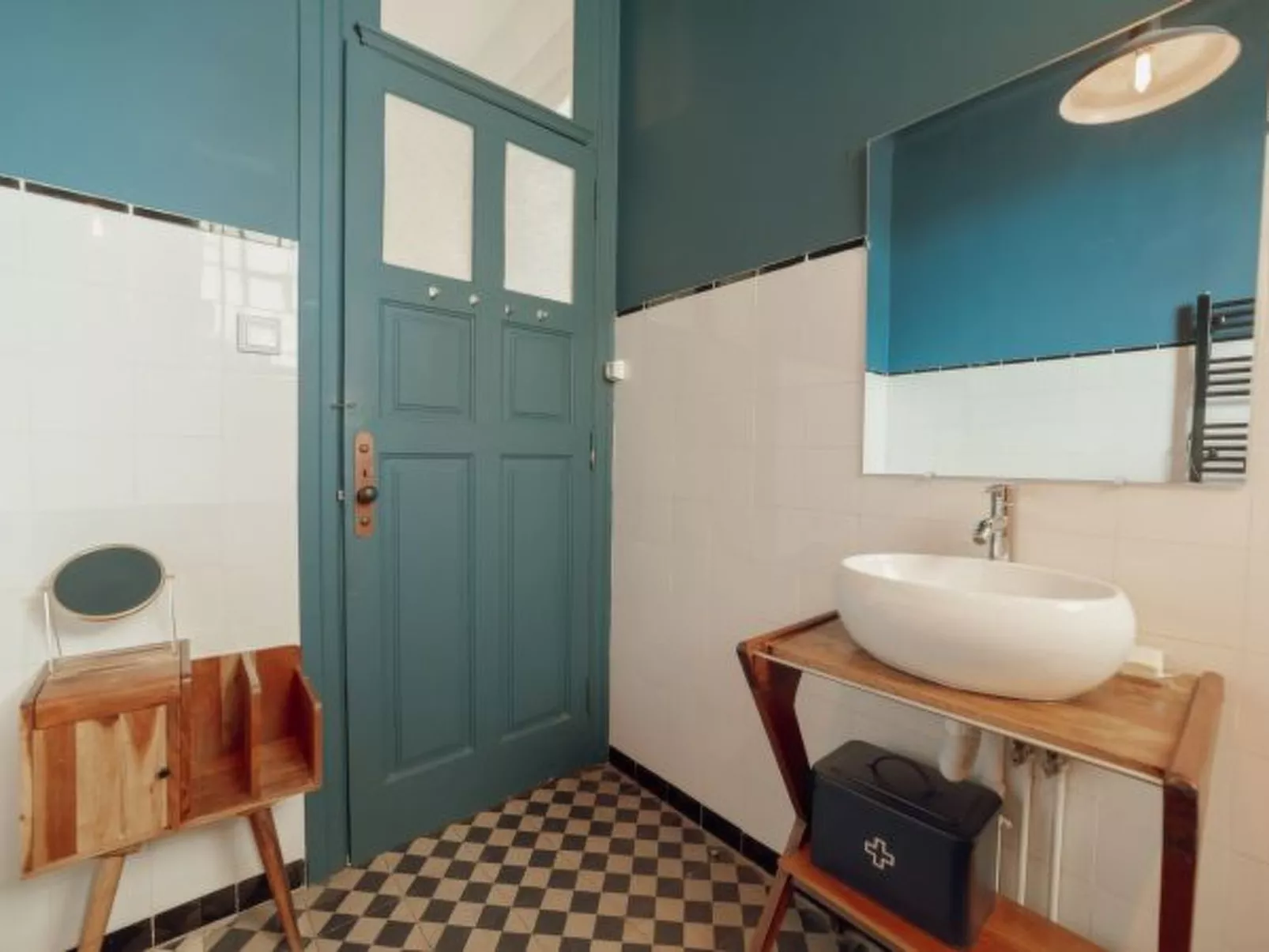 DOWNTOWN RETRO BOLHAO by VACATIONY - Inside