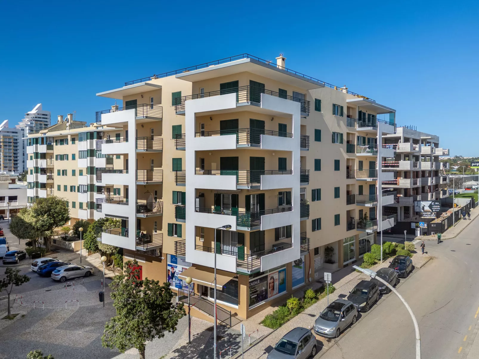 Cristina Inn - Outside