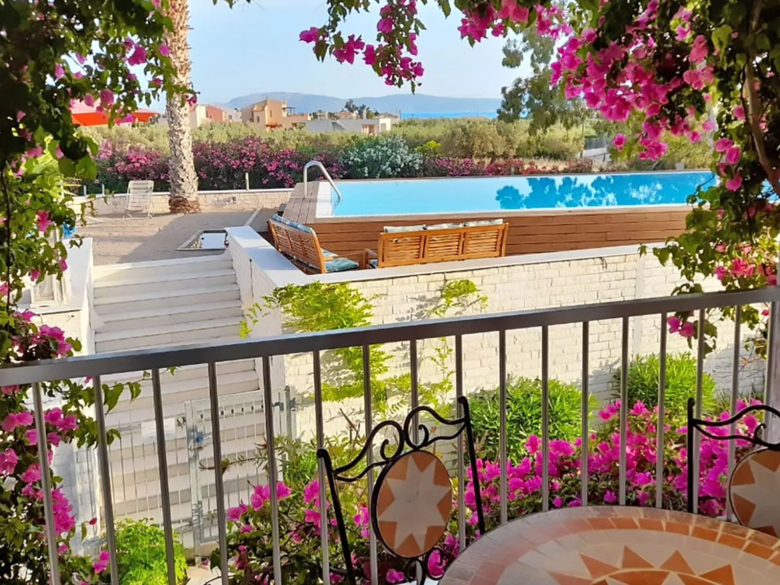 In Ermioni mit Grill, gemeinschaftlichem Pool und Terrasse - Draußen