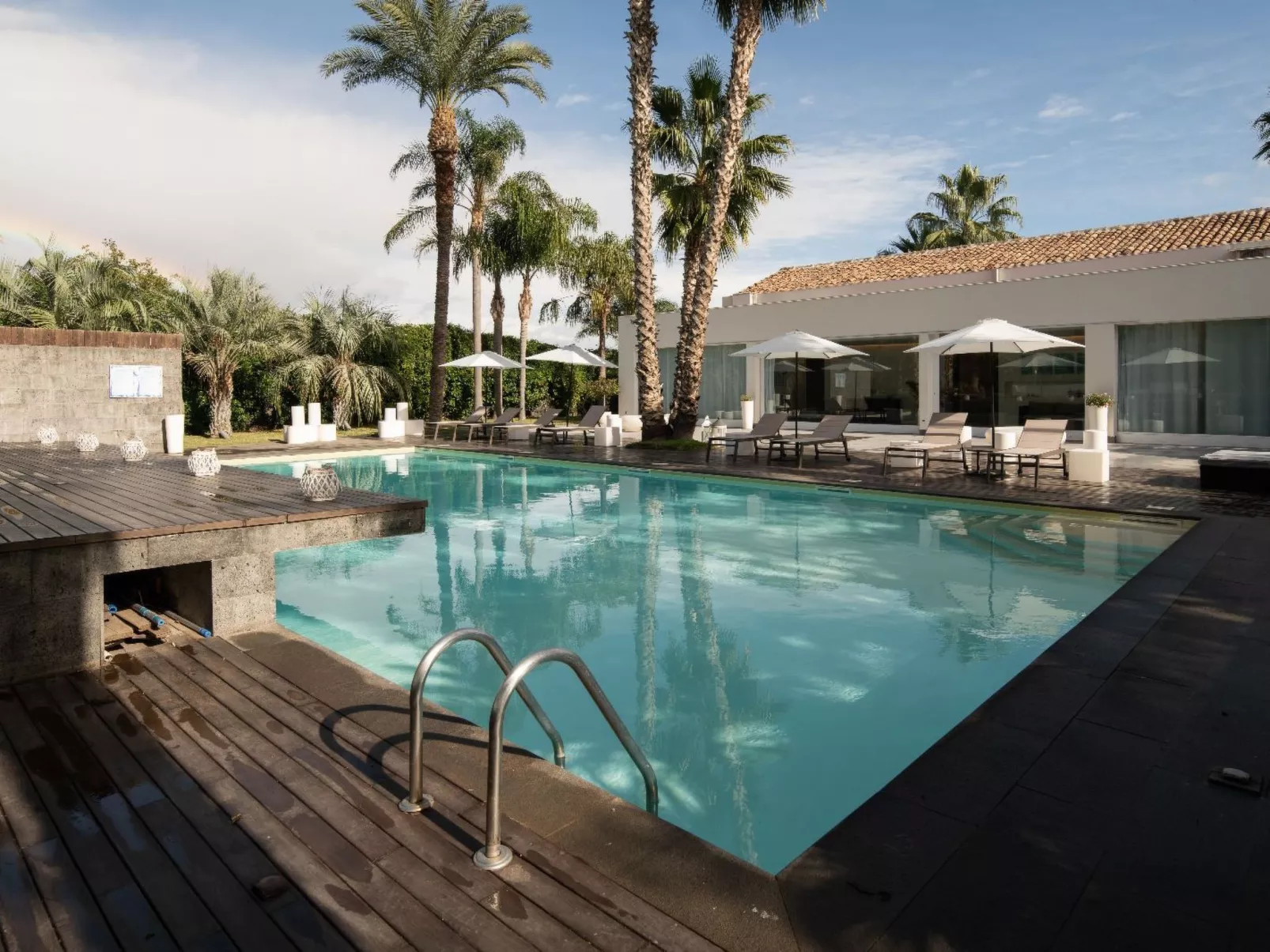 Villa Carlino White - Outside