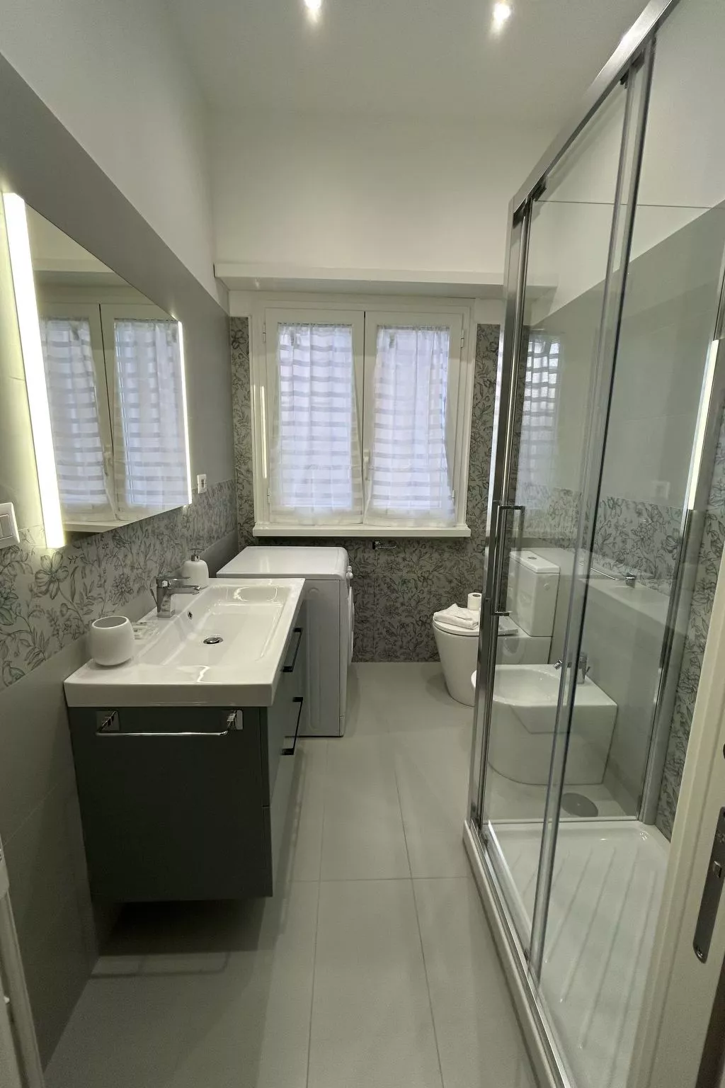 'Vatican Vibes - Inside