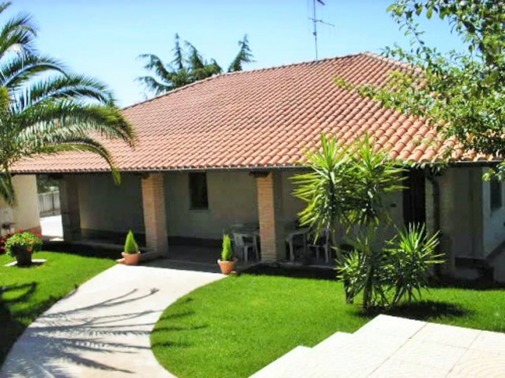 Code AL1 "Villino Colle Nasone" - Dehors