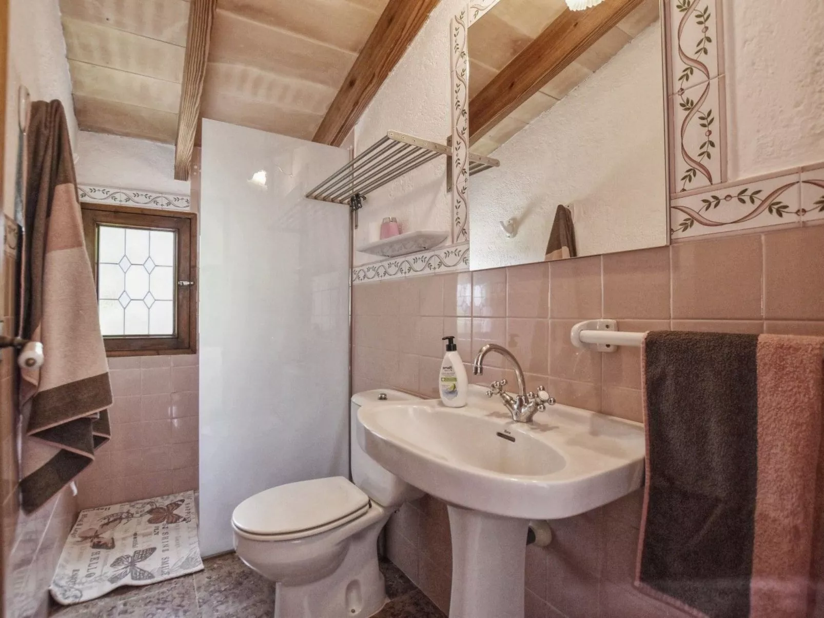 MONTSERRAT  ( SON PERETO ) - Drinnen