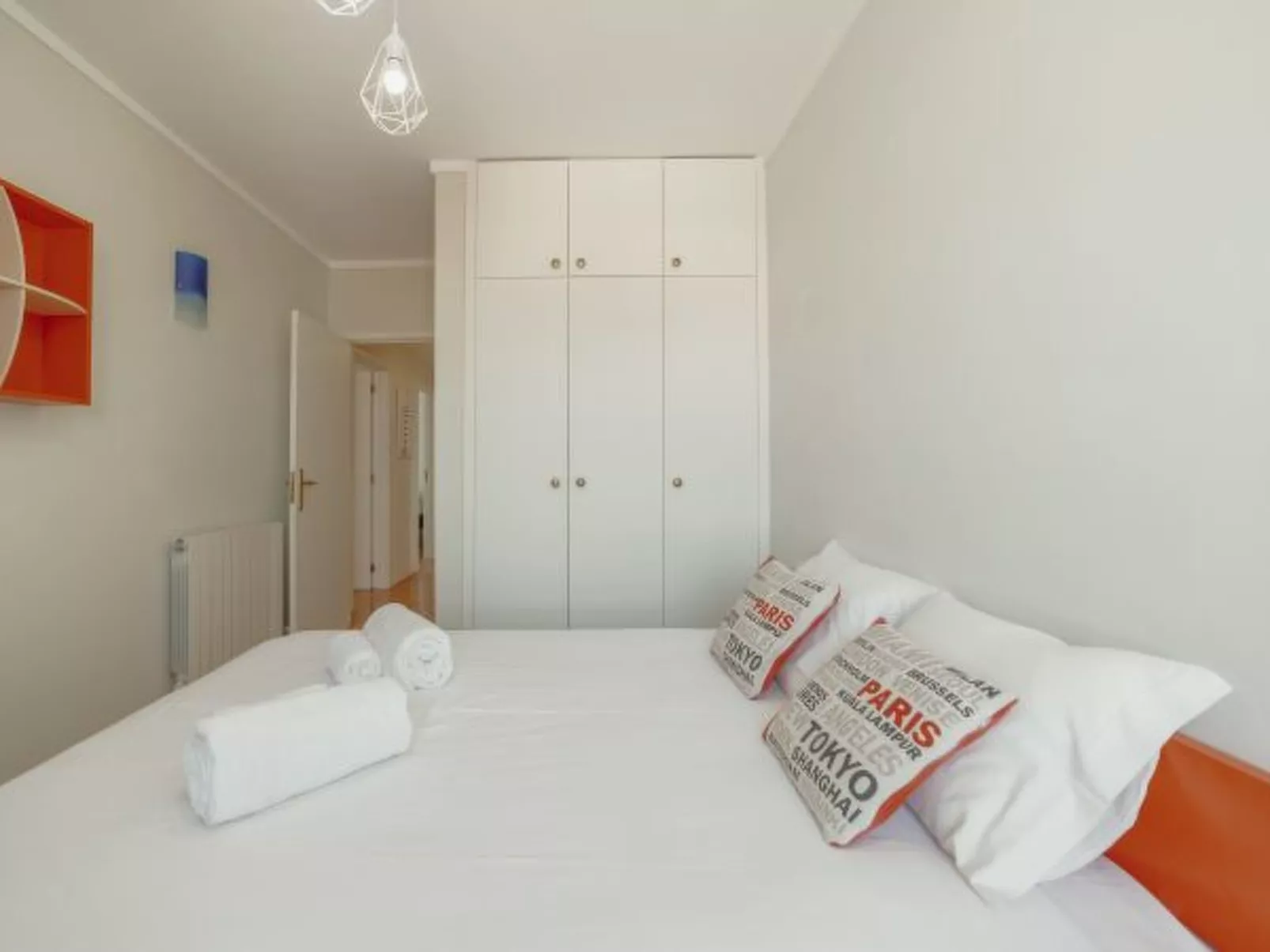 DOWNTOWN GRAND TOWER VIEW by VACATIONY - Inside