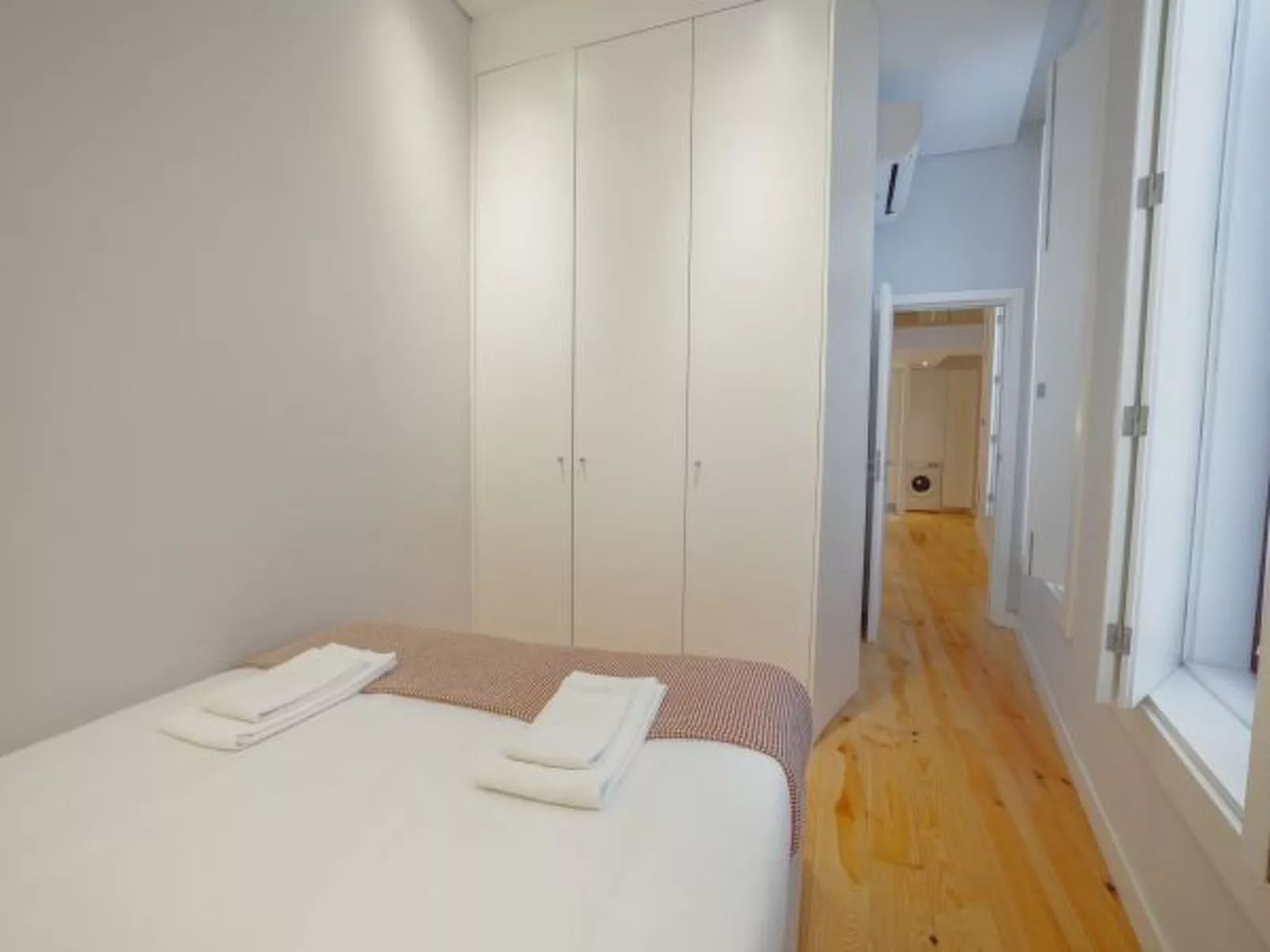 DOWNTOWN AMAZING DUPLEX by VACATIONY - Inside