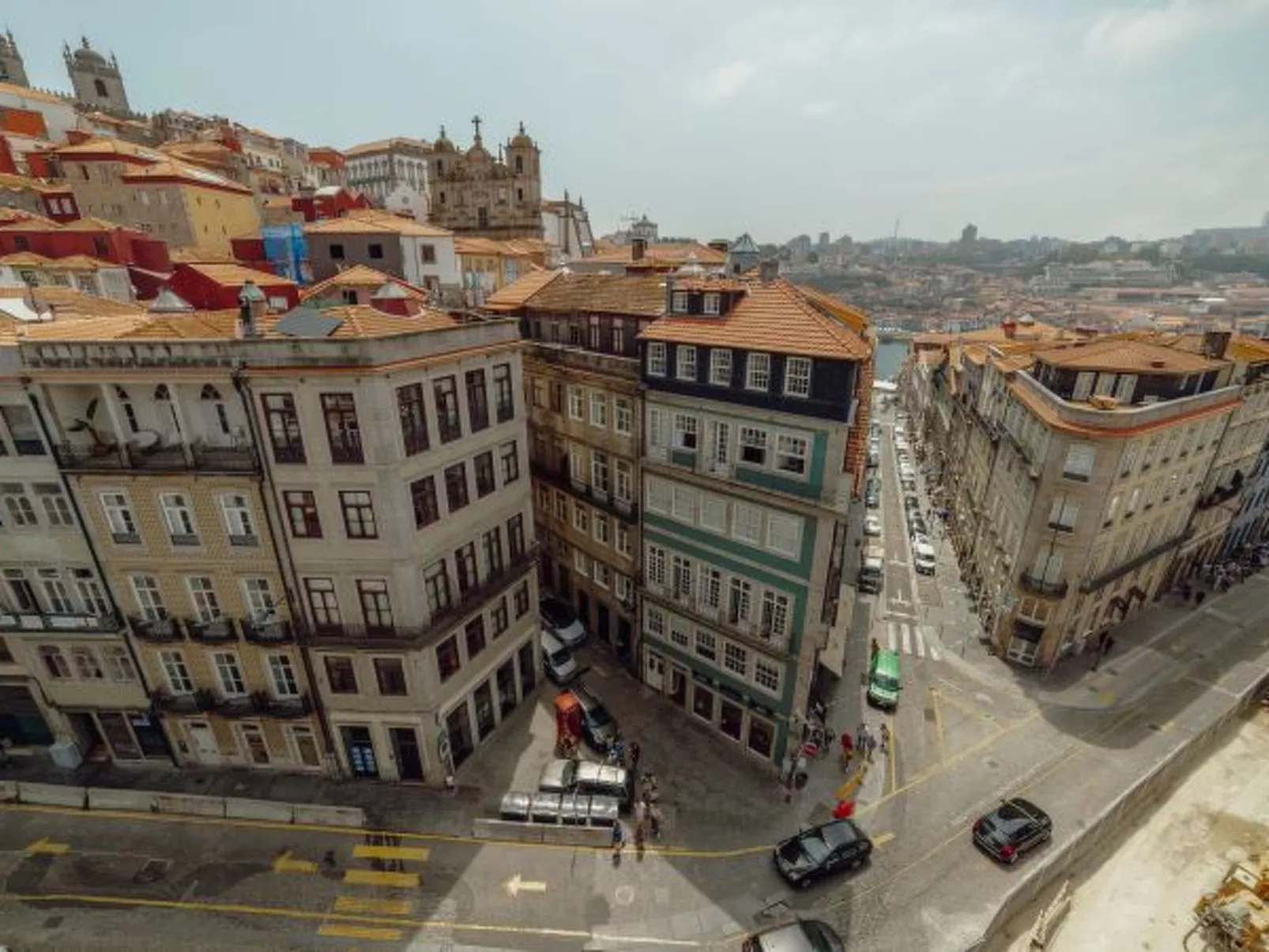 DOWNTOWN PENTHOUSE with RIVER VIEW by VACATIONY - Outside