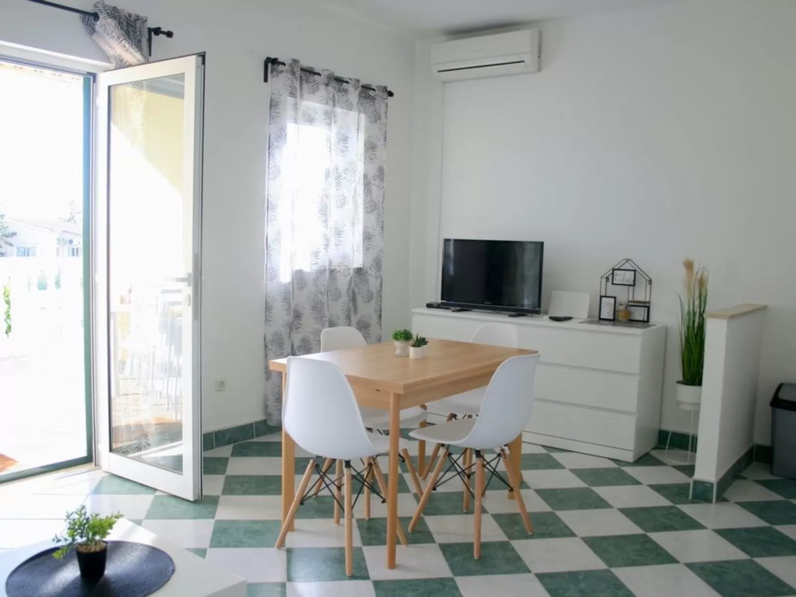 Rube 2 für 4 Personen - Inside