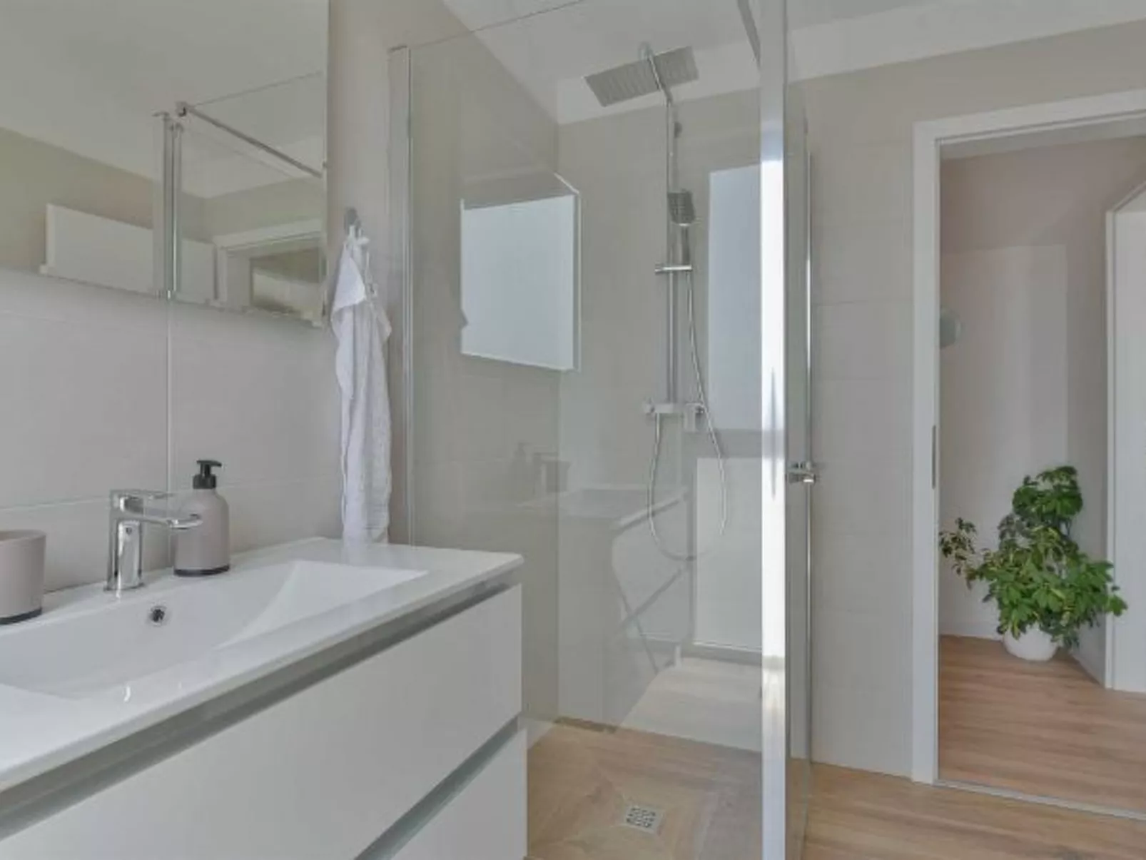 Villa Silente with pool, whirpool and sauna - Image-tags.info