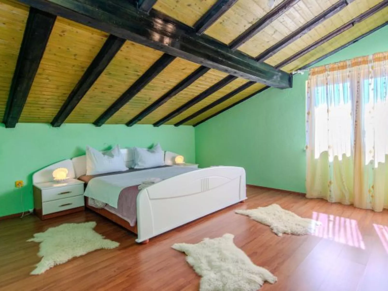 Villa Annamaria with large pool, Zadar - Image-tags.info