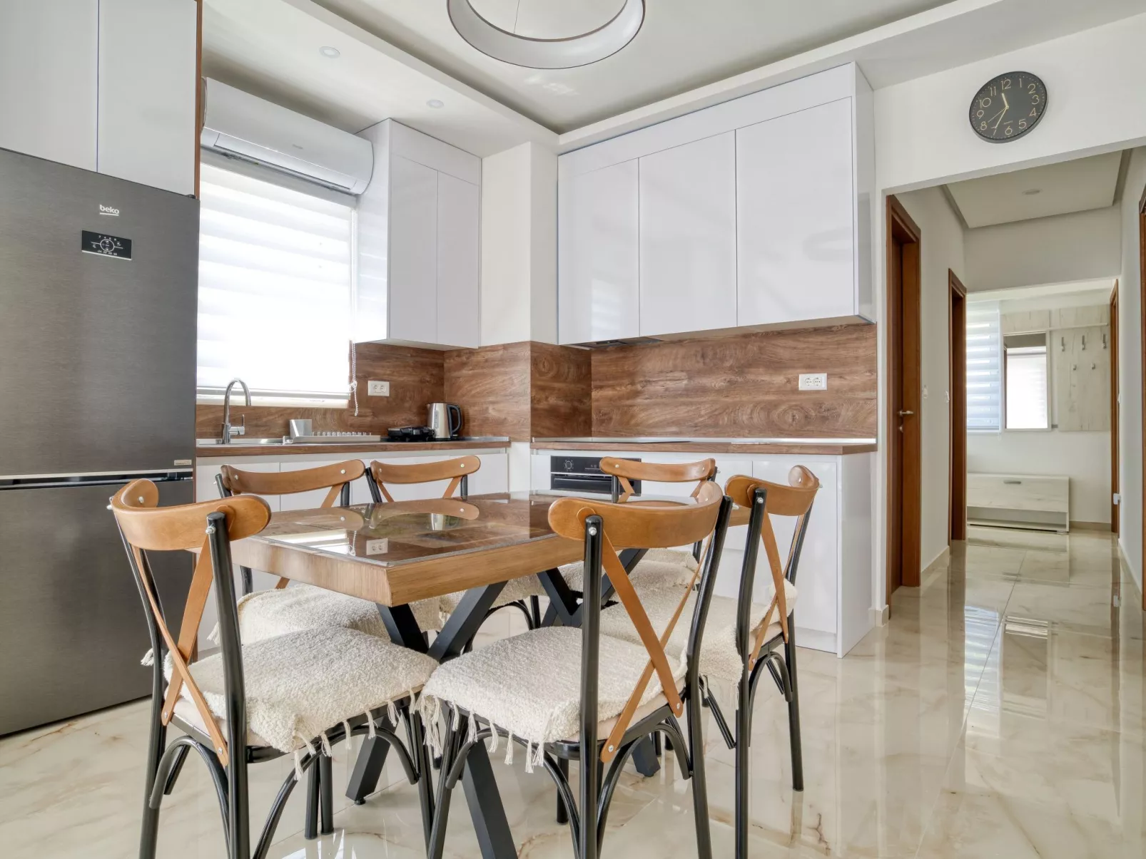 Ljubica Superior 3-Zimmer-Apartment mit Meerblick - Drinnen