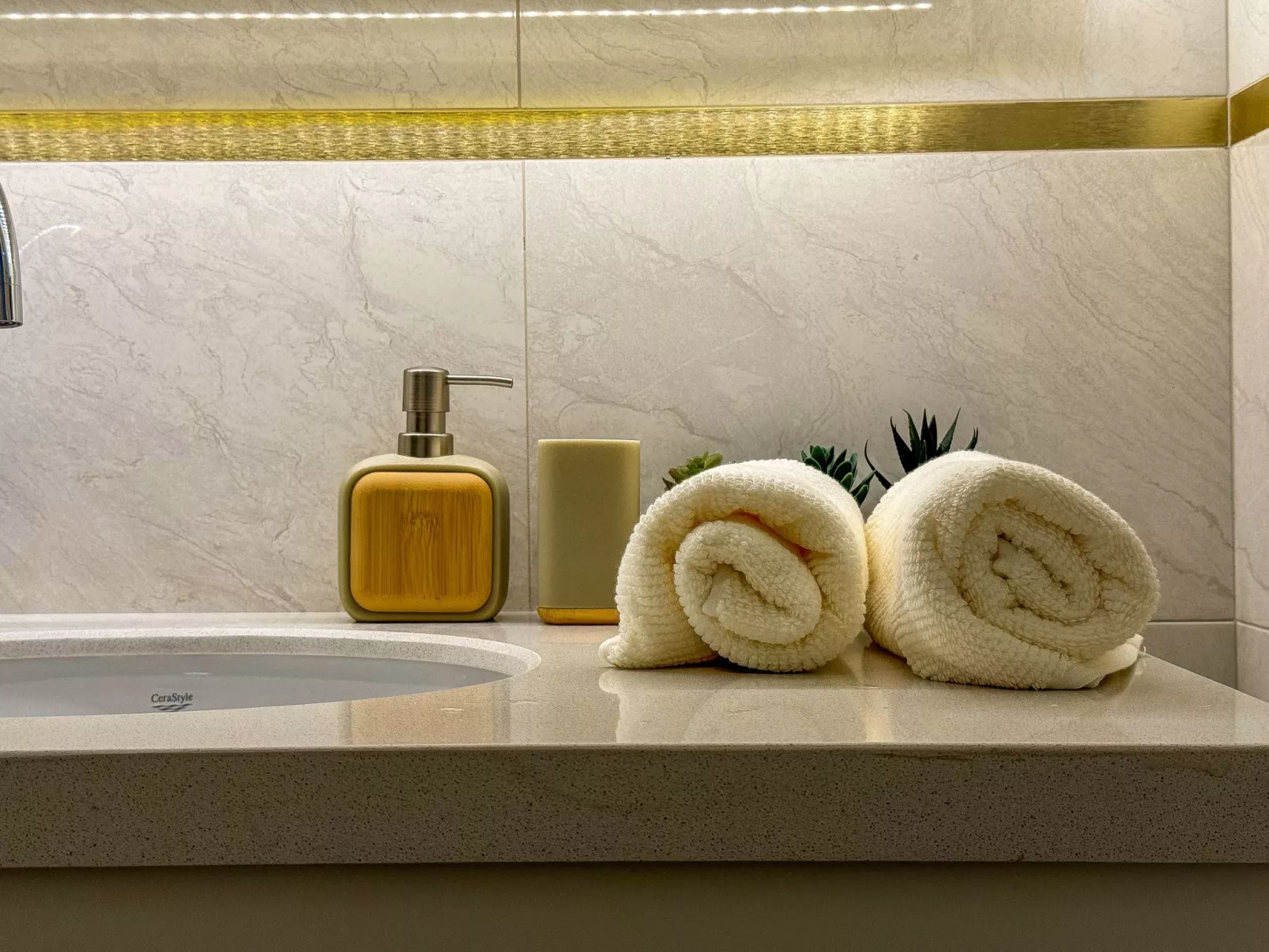 Qoople Elite 4 Elize 8 neue Wohnung im Stadtzentrum - Dedans