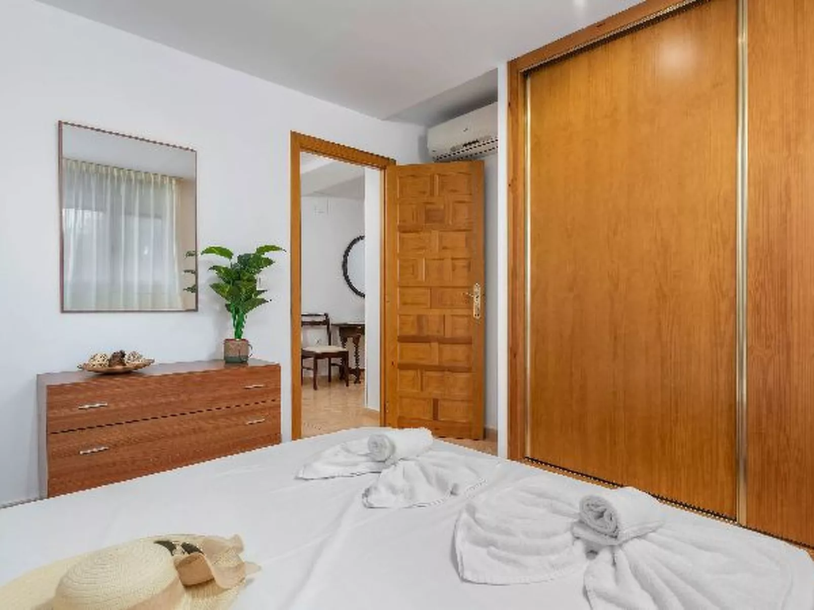 Villa Caleta - PlusHolidays - Image-tags.info