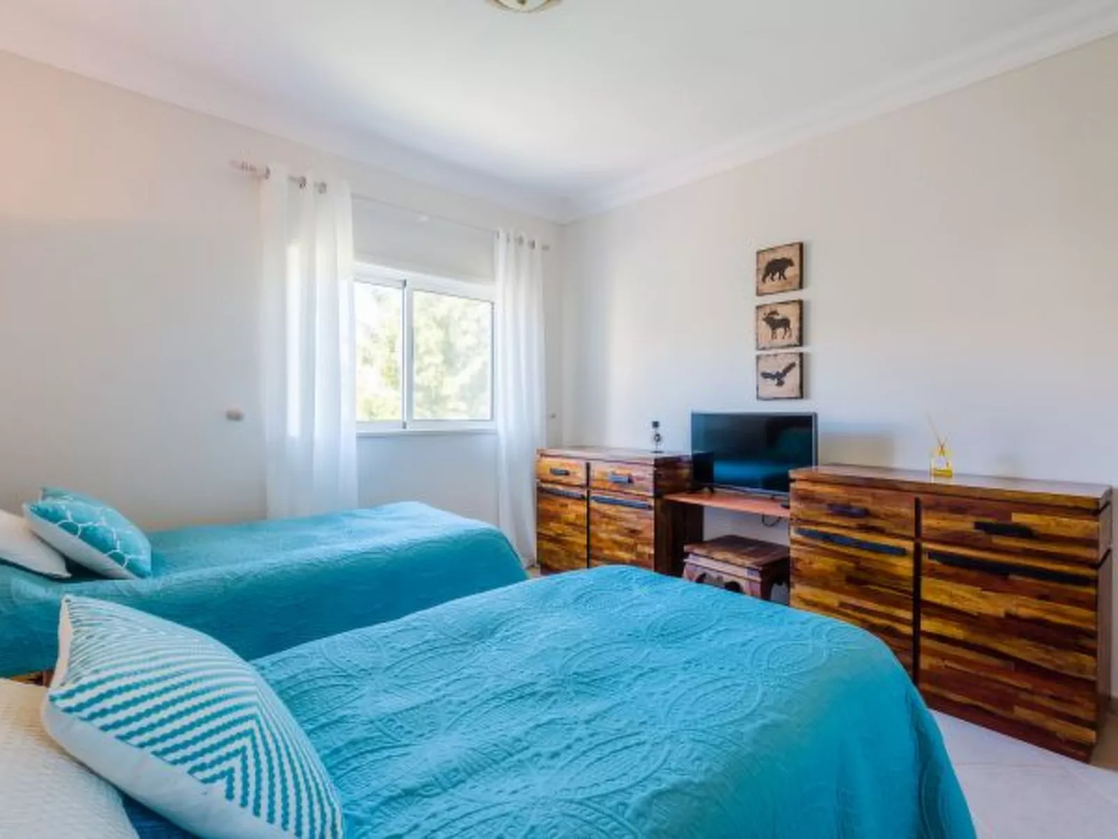 Fairviews Village - Boavista Resort in Lagos - Inside