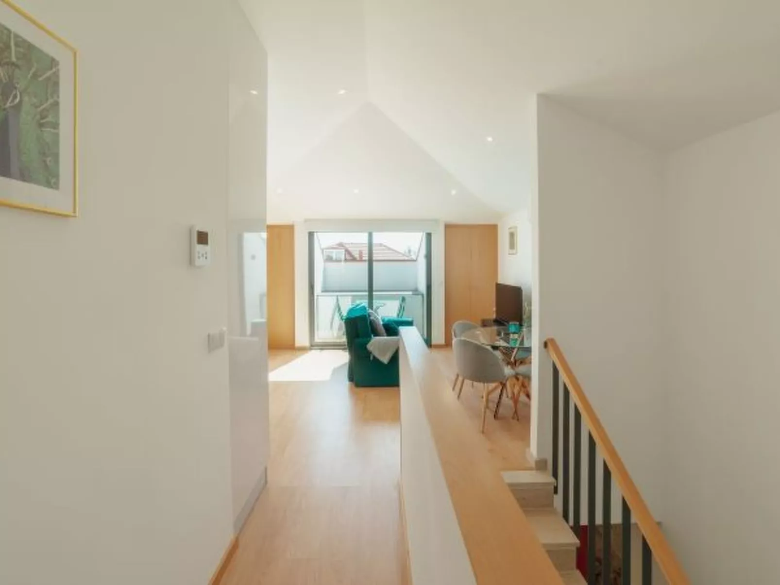 MODERN & STYLISH APARTMENT III by VACATIONY - Inside